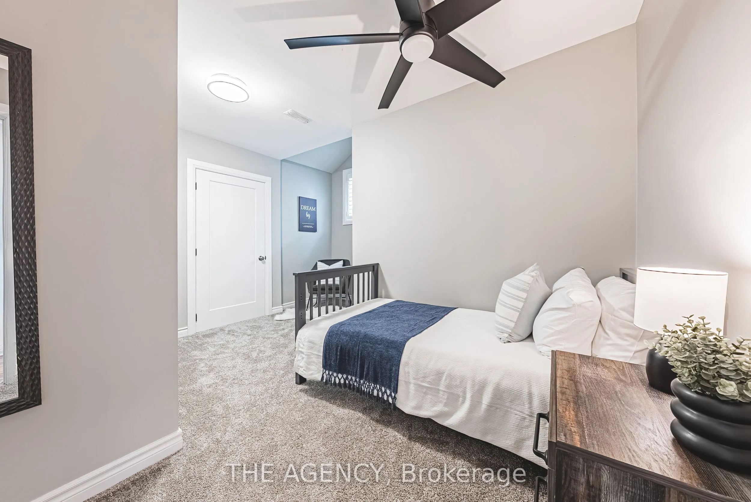 45 Golf Club Road E