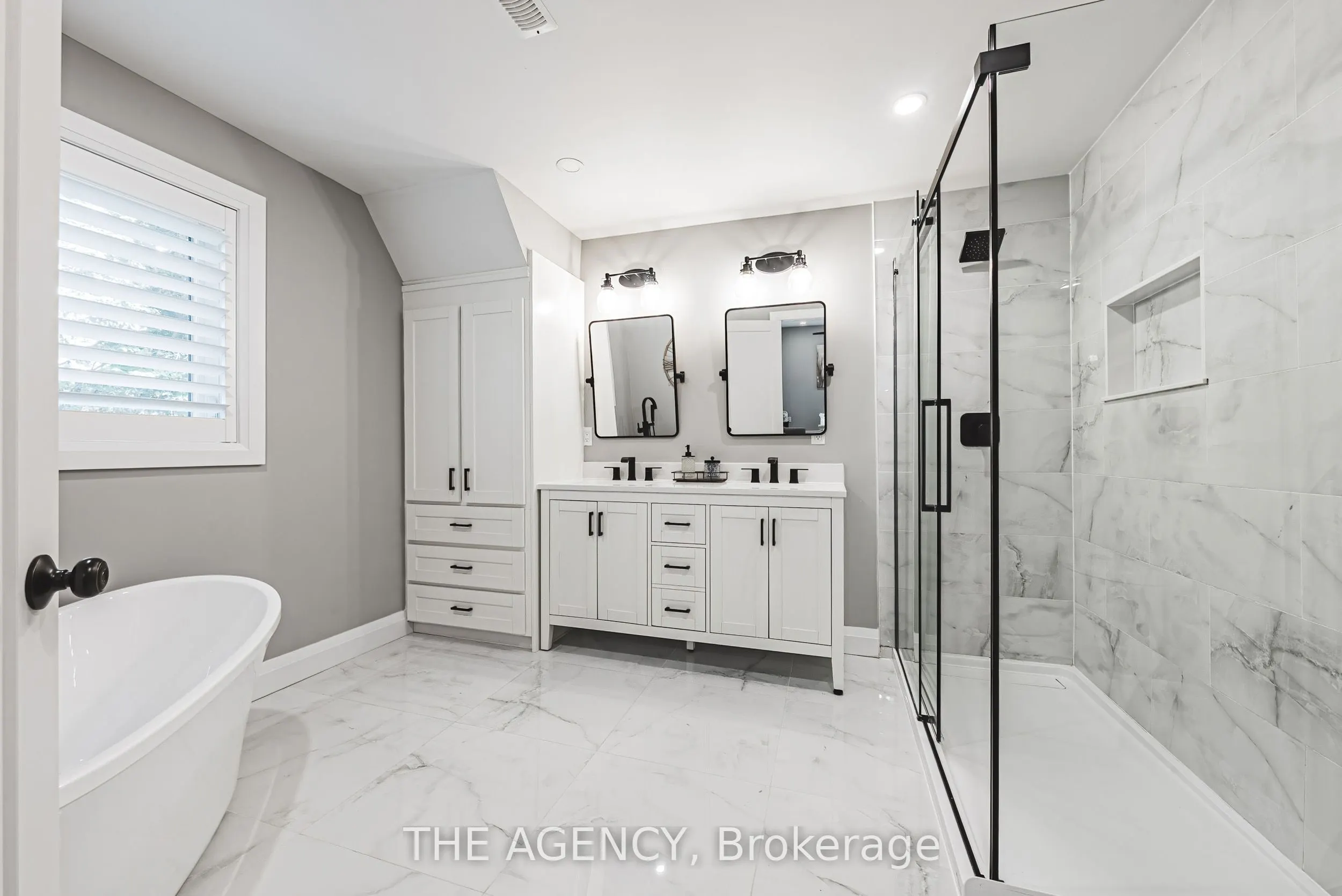 45 Golf Club Road E
