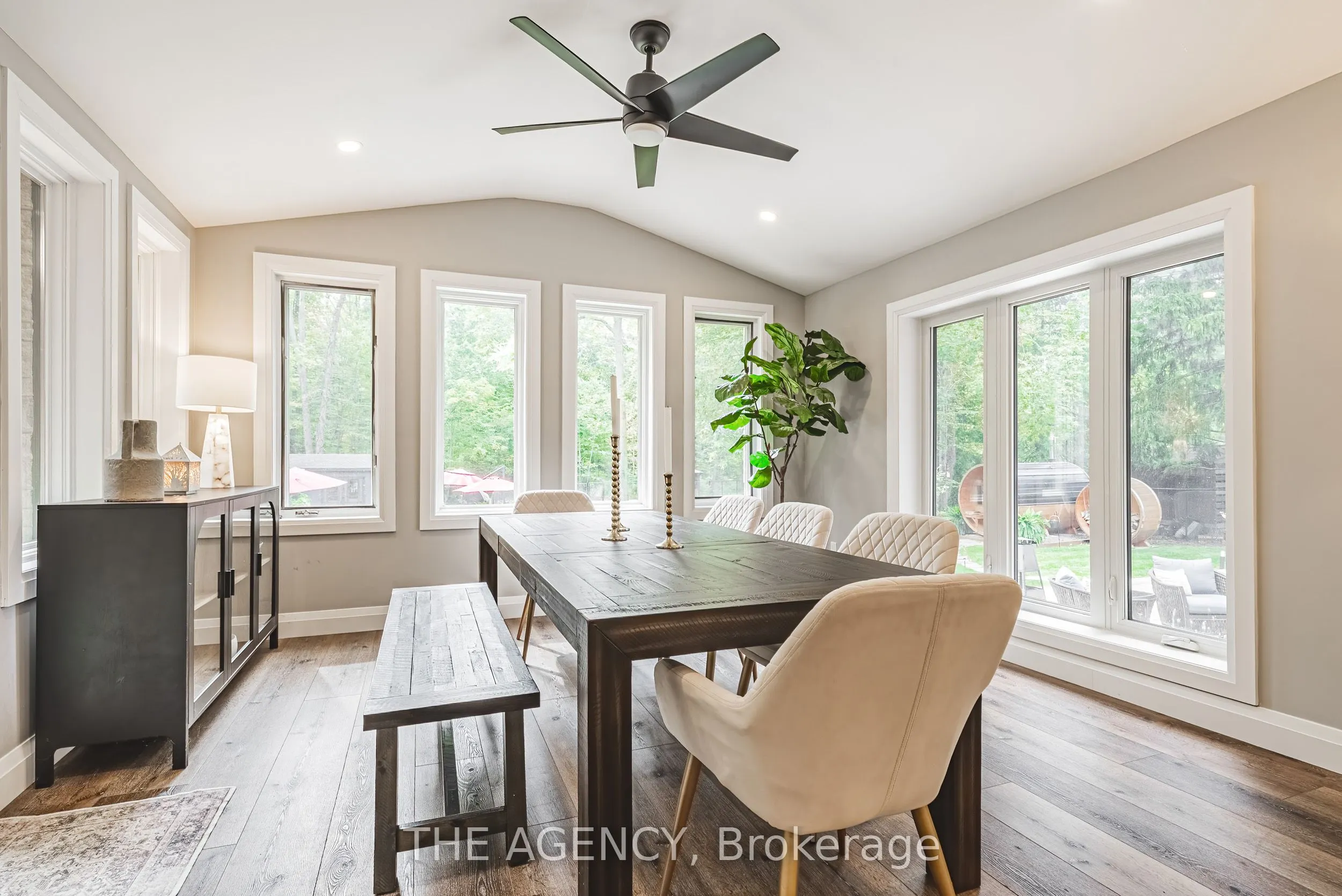 45 Golf Club Road E