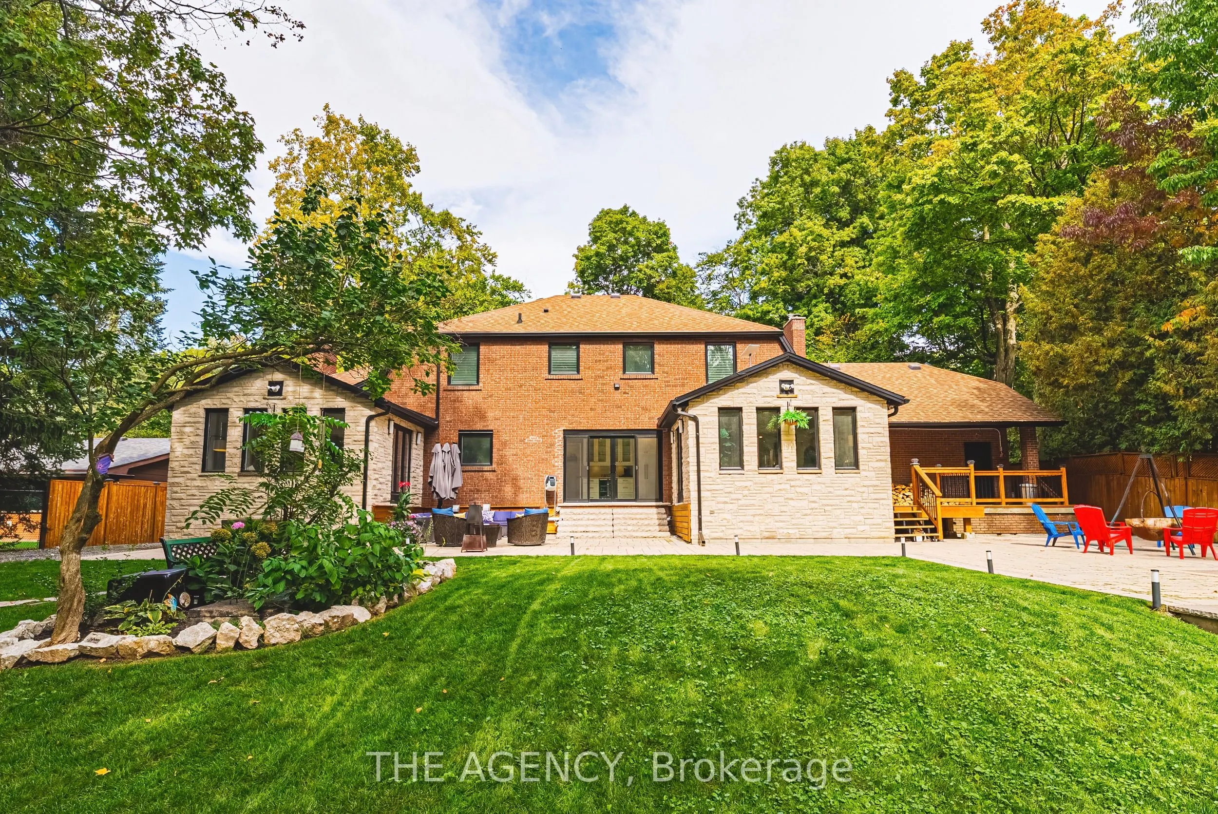 45 Golf Club Road E