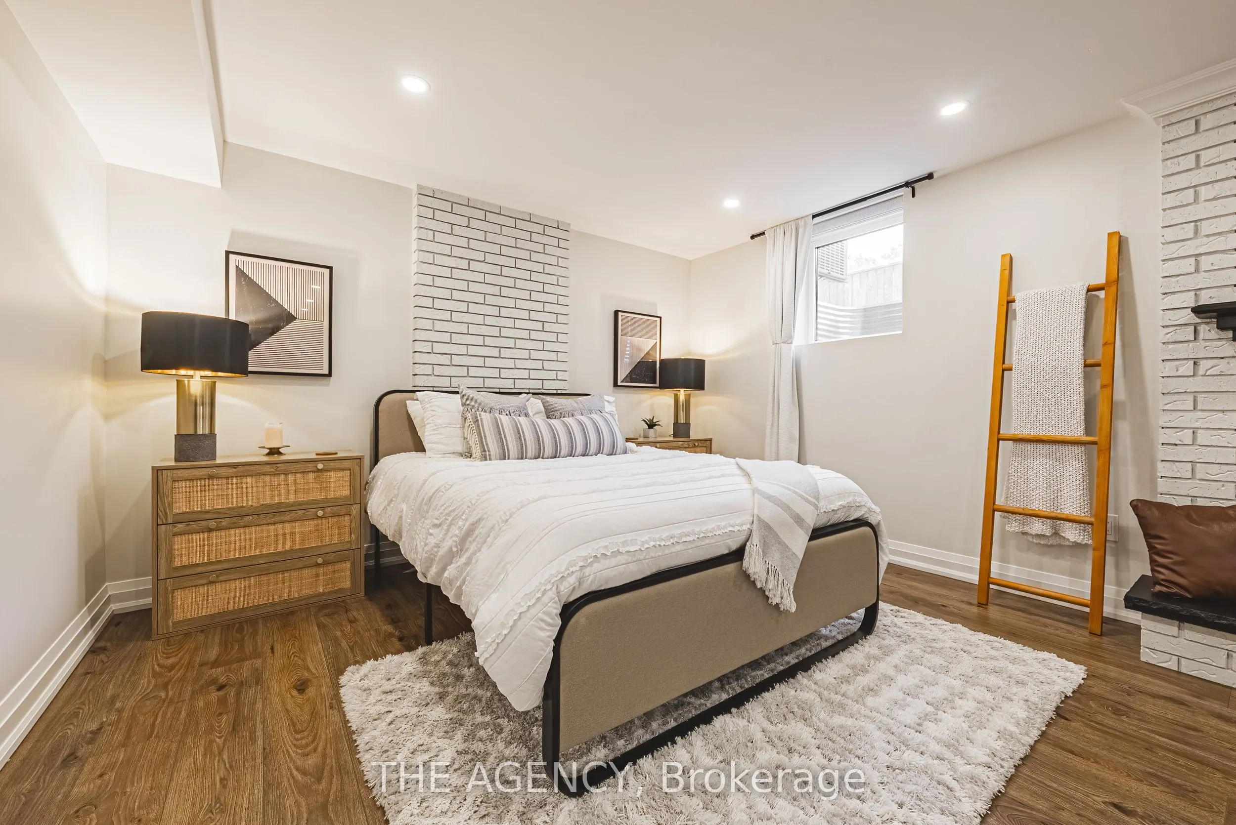 45 Golf Club Road E
