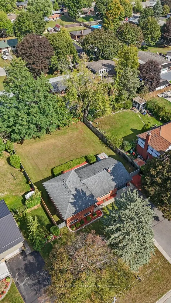 12 Field Road