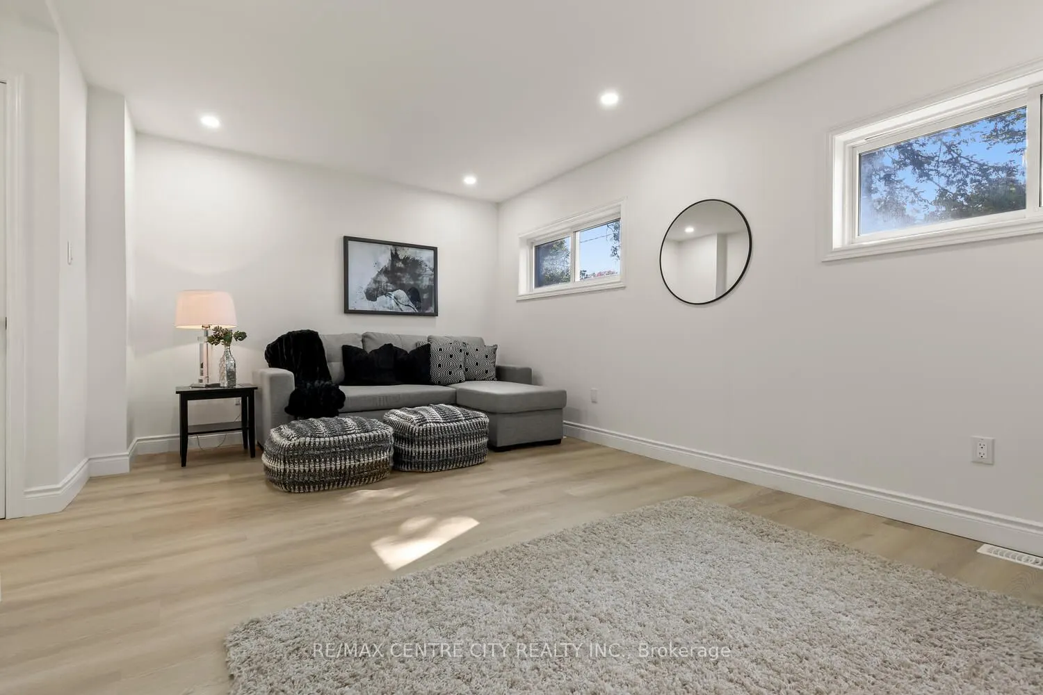 12 Field Road