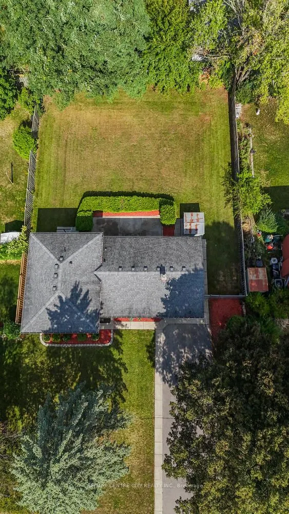 12 Field Road