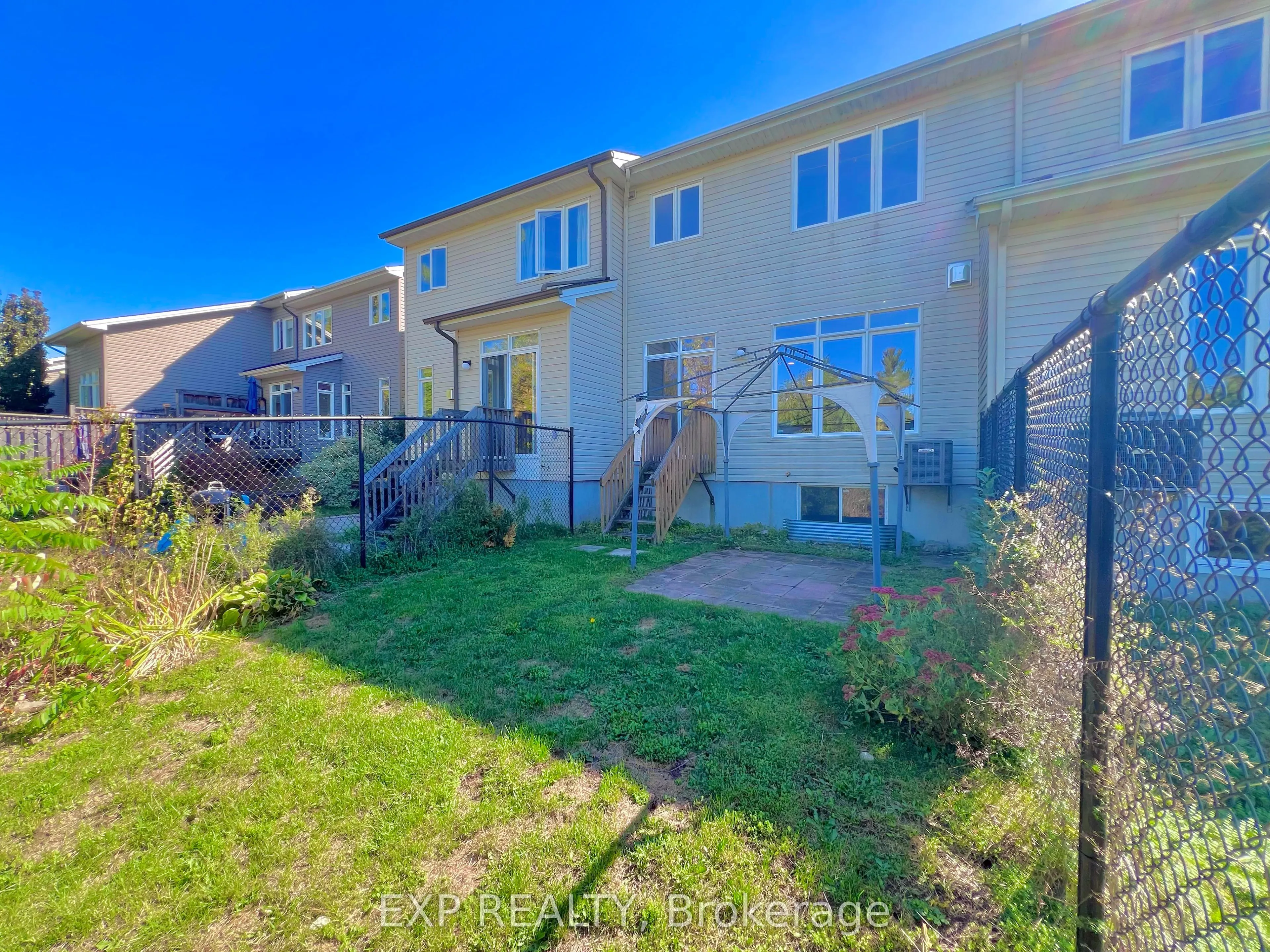 457 Foxhall Way