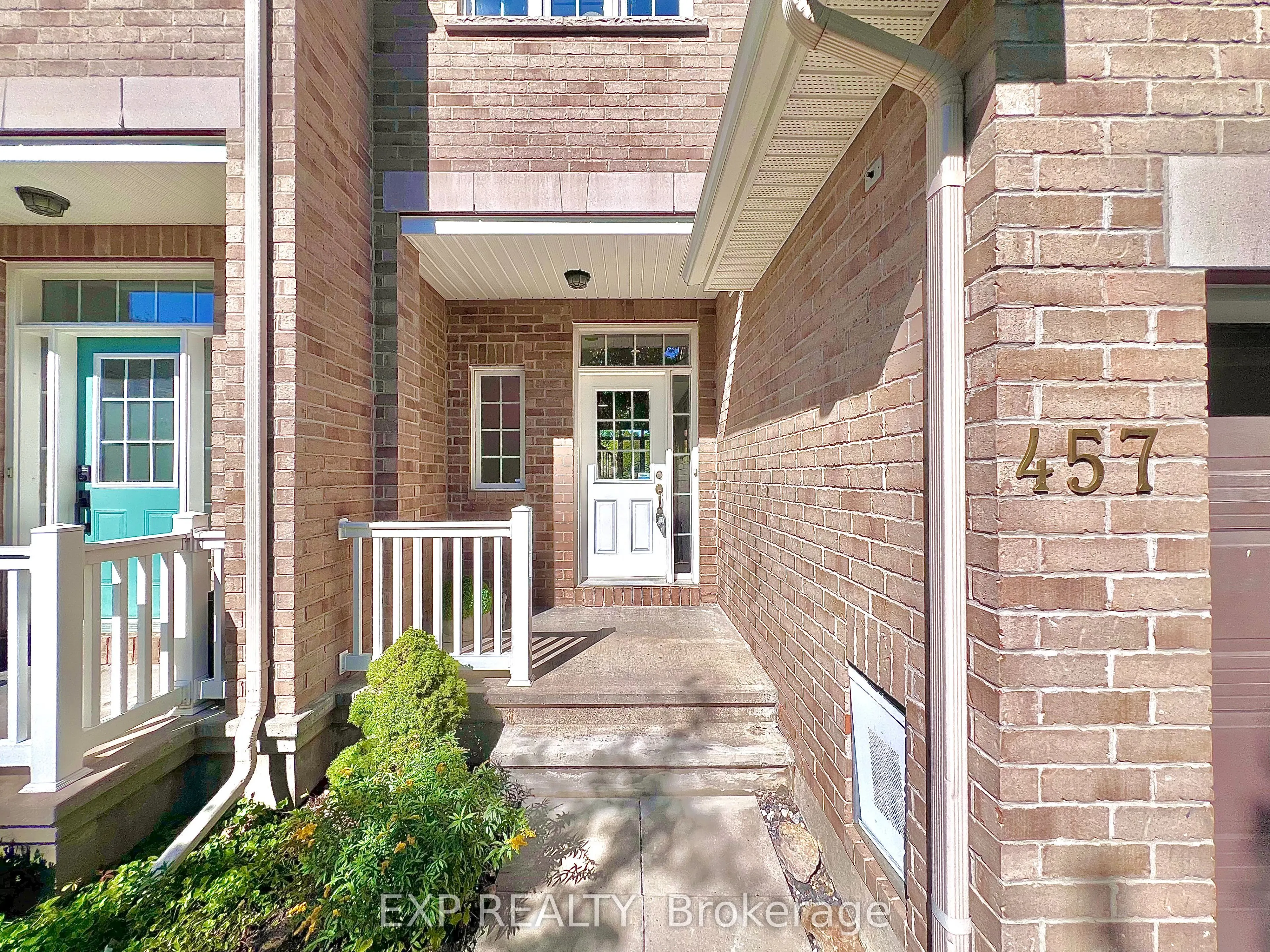 457 Foxhall Way