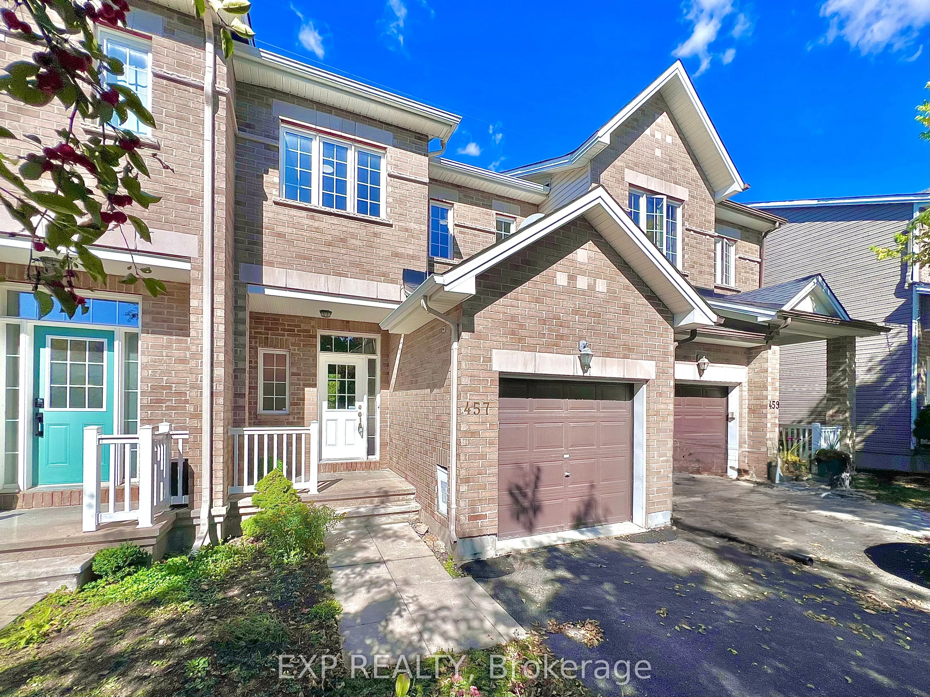 457 Foxhall Way