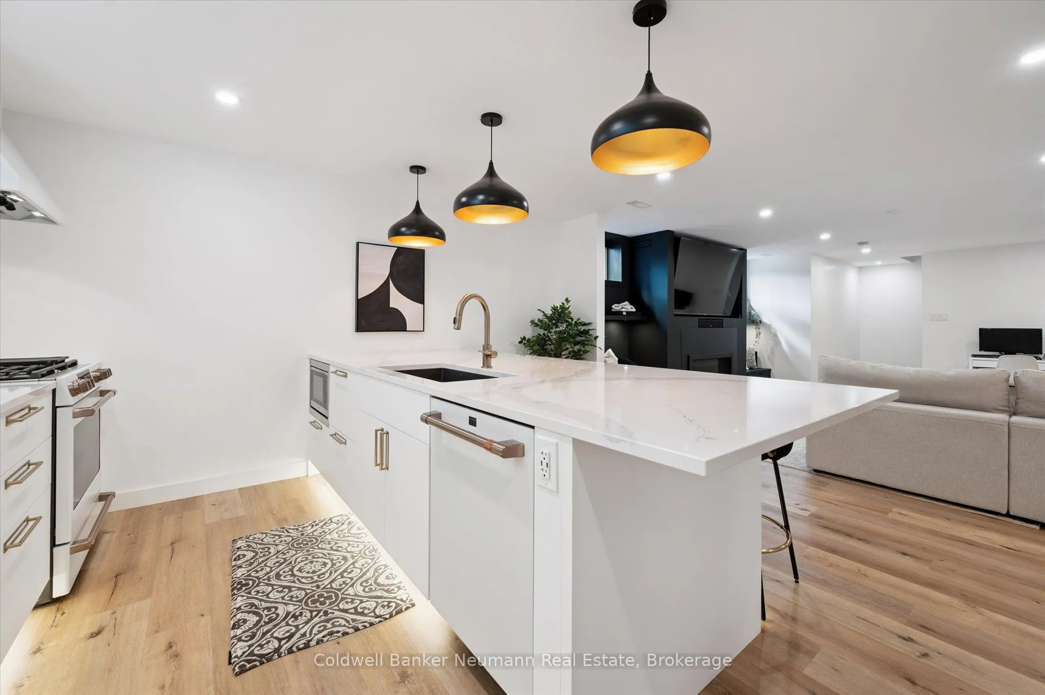 55 Zaduk Place
