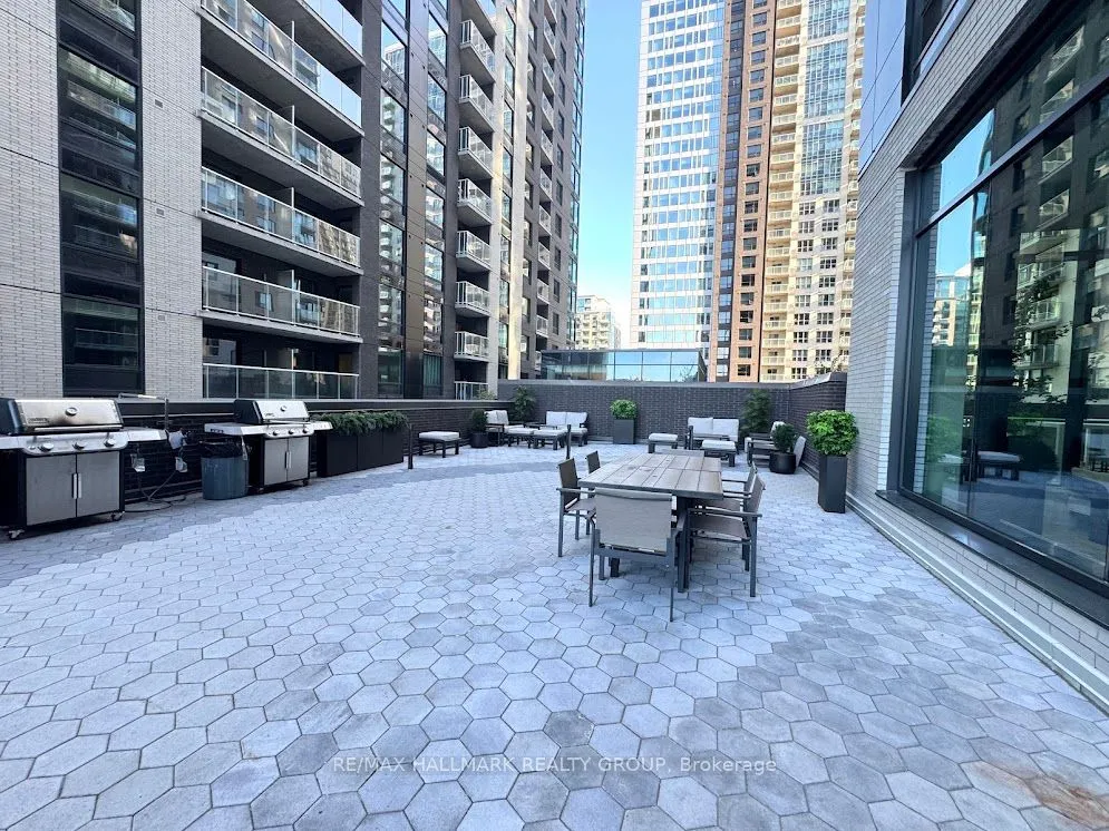 180 GEORGE Street S, #1409