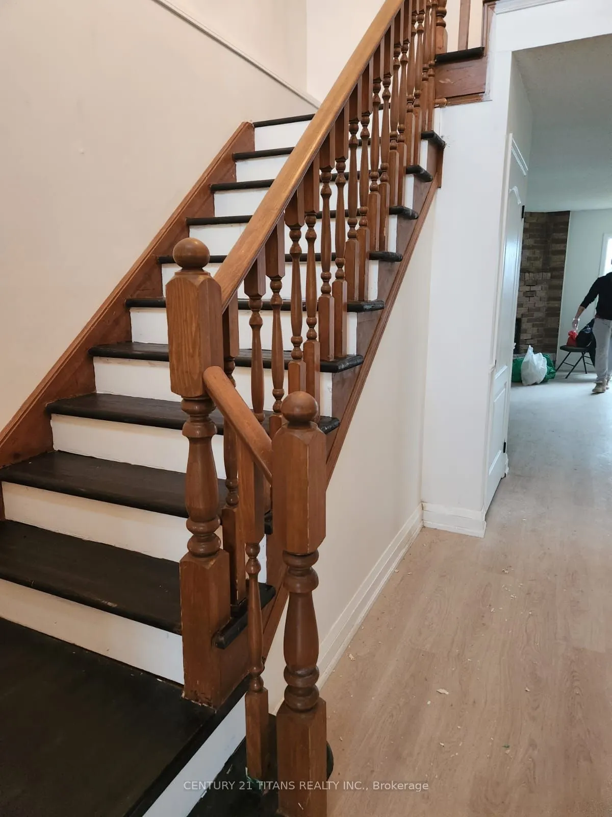5041 Friesen Boulevard, #UPPER
