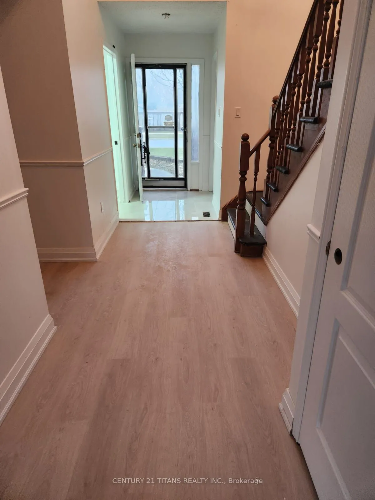 5041 Friesen Boulevard, #UPPER