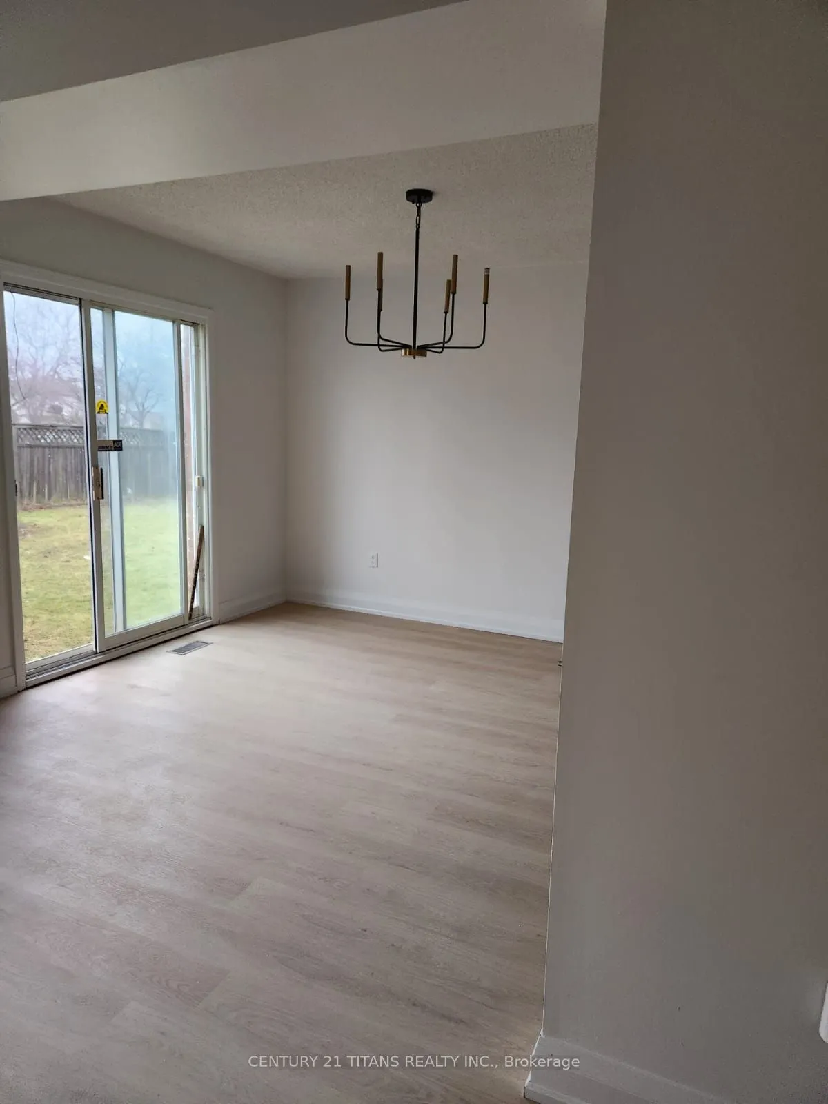5041 Friesen Boulevard, #UPPER