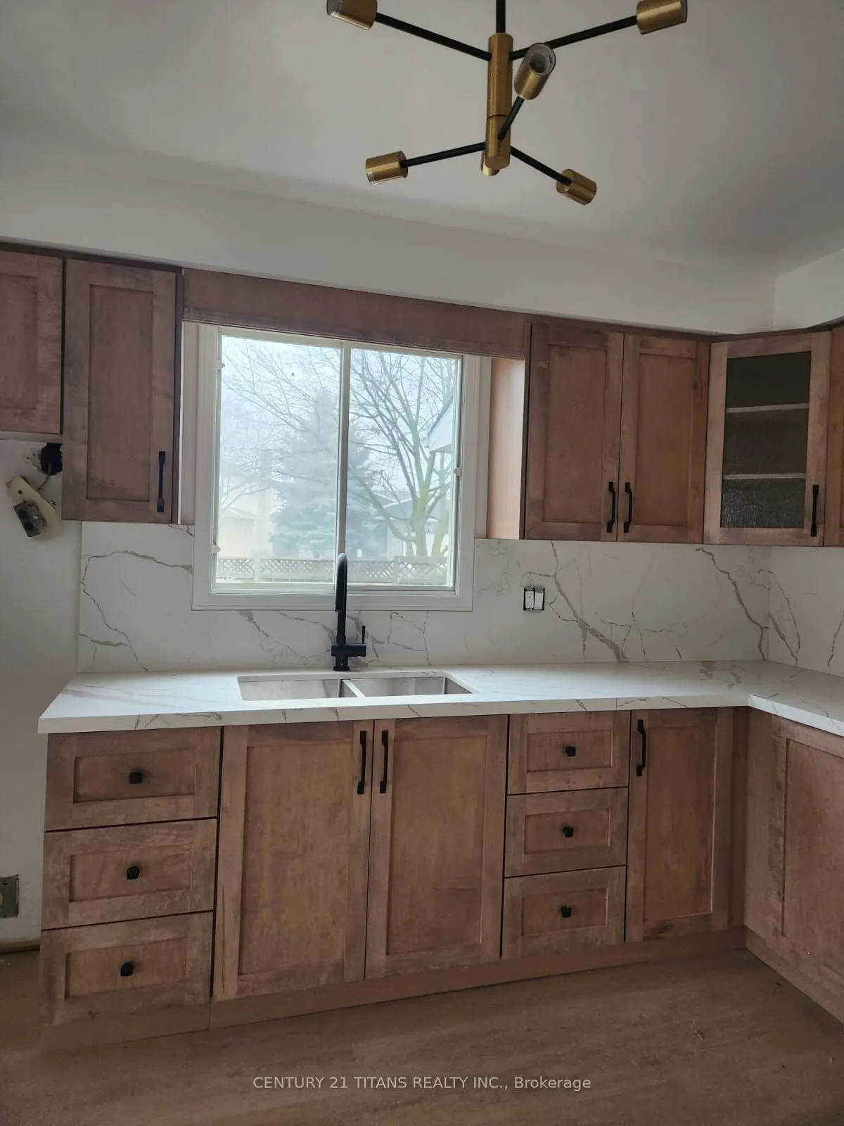 5041 Friesen Boulevard, #UPPER