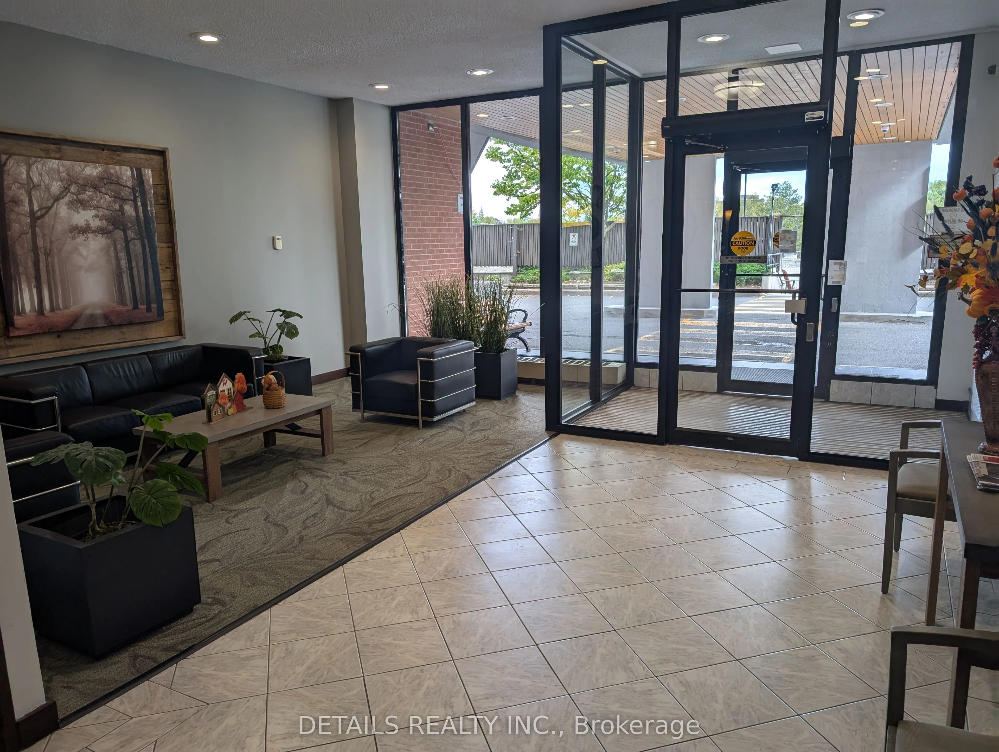 2951 Riverside Drive W, #914