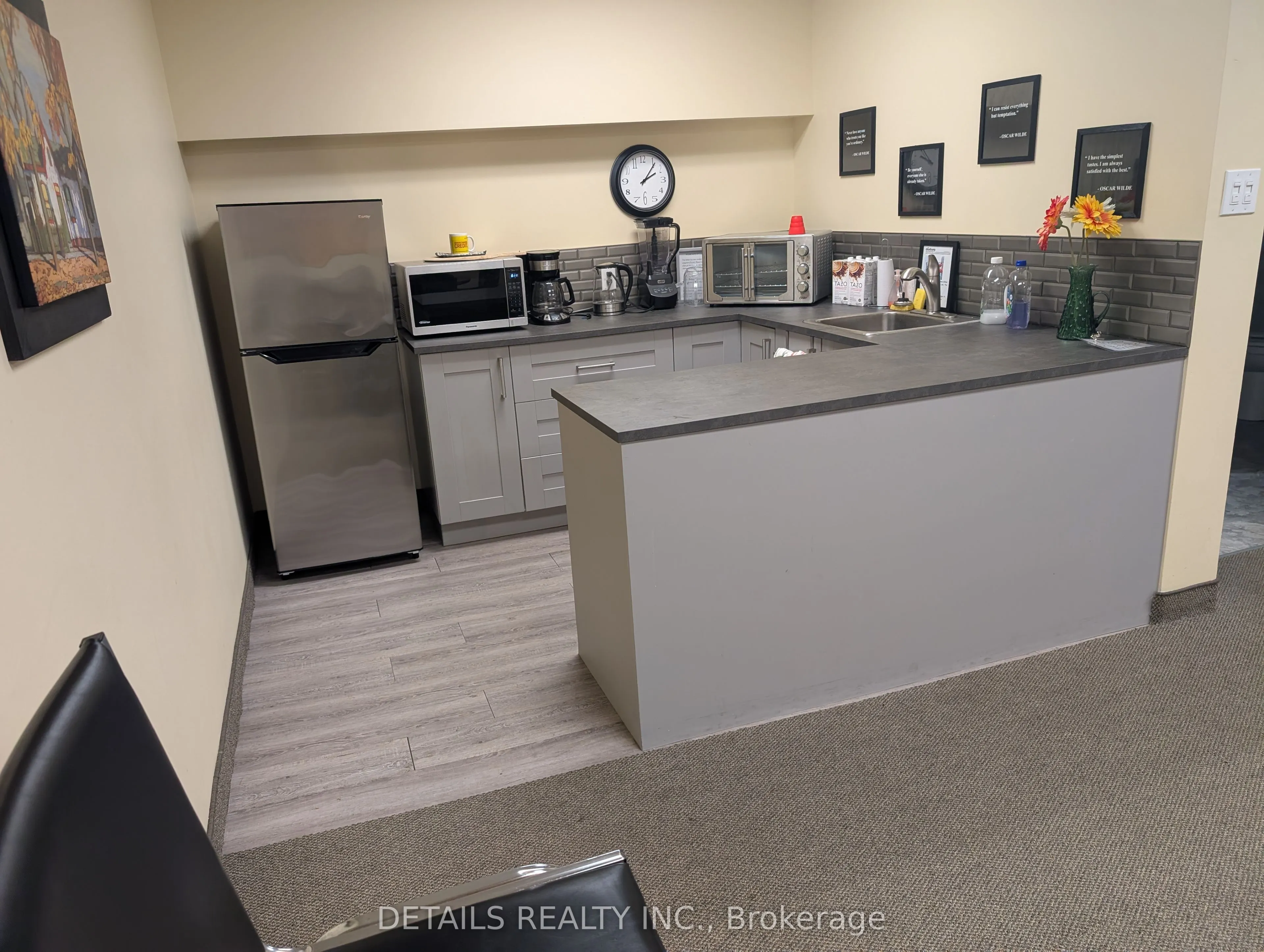 2951 Riverside Drive W, #914