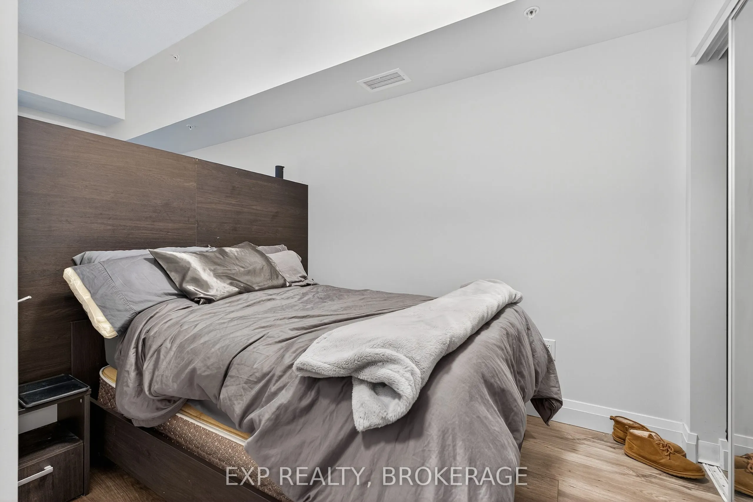 652 PRINCESS Street, #407