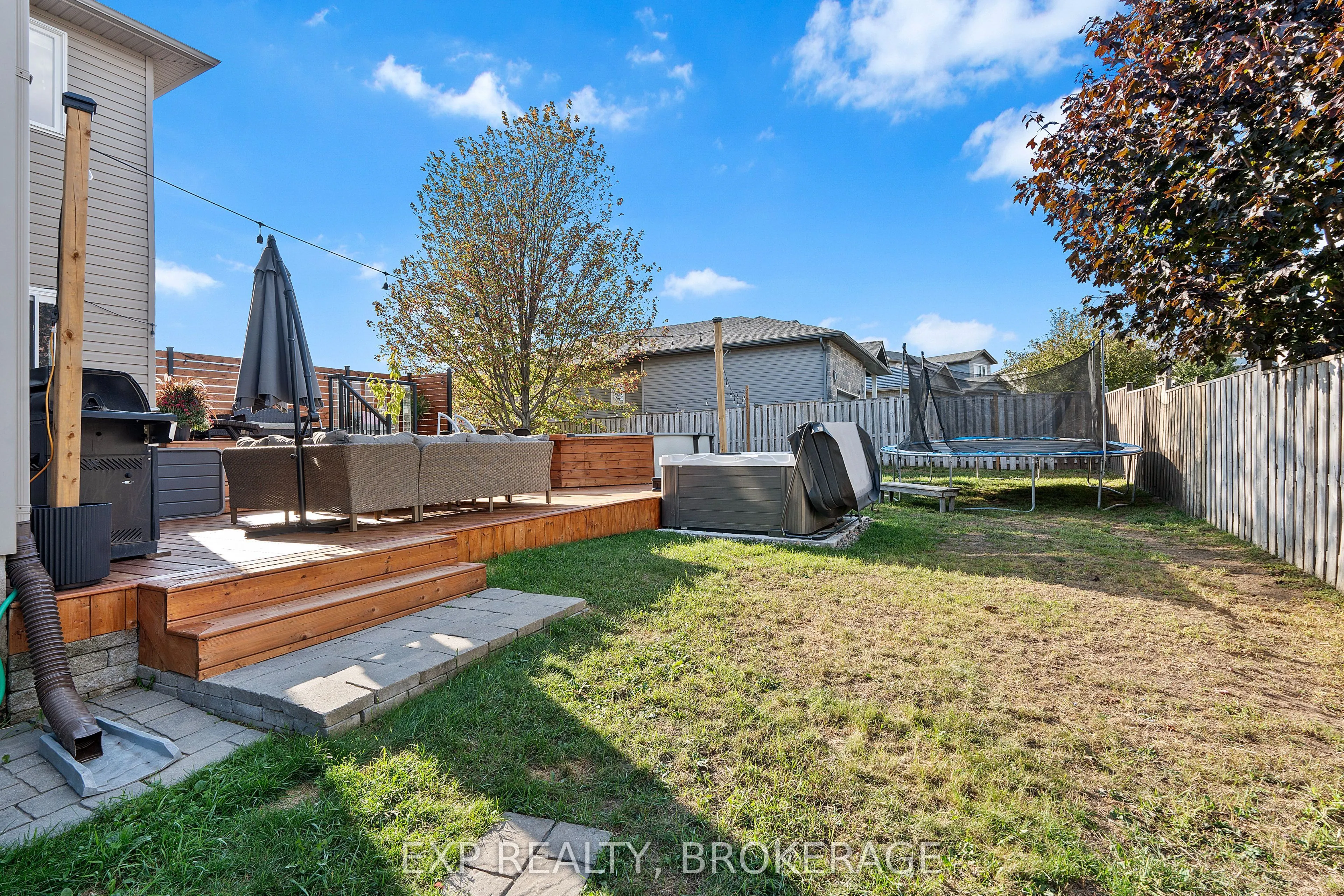 120 McDONOUGH Crescent