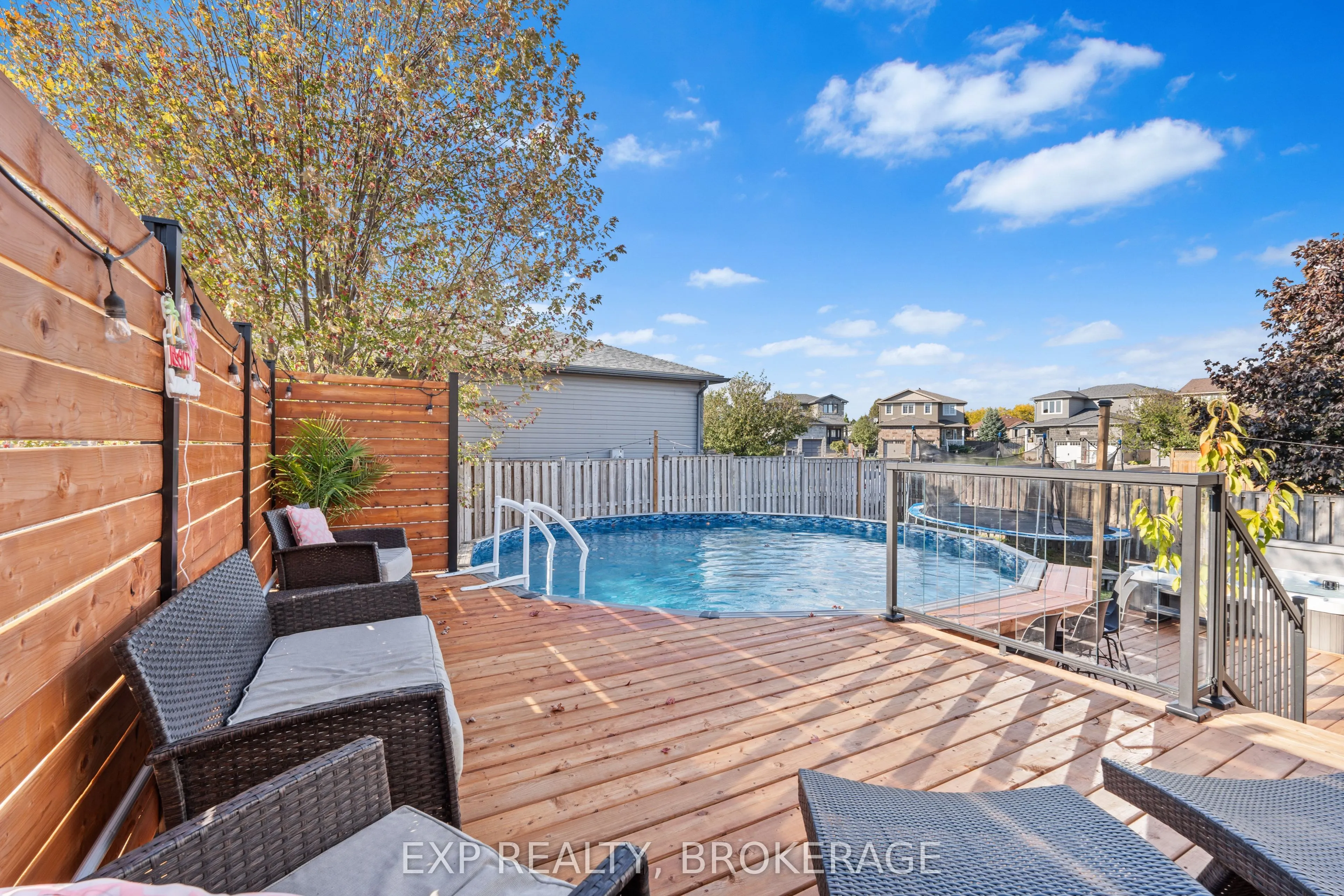 120 McDONOUGH Crescent