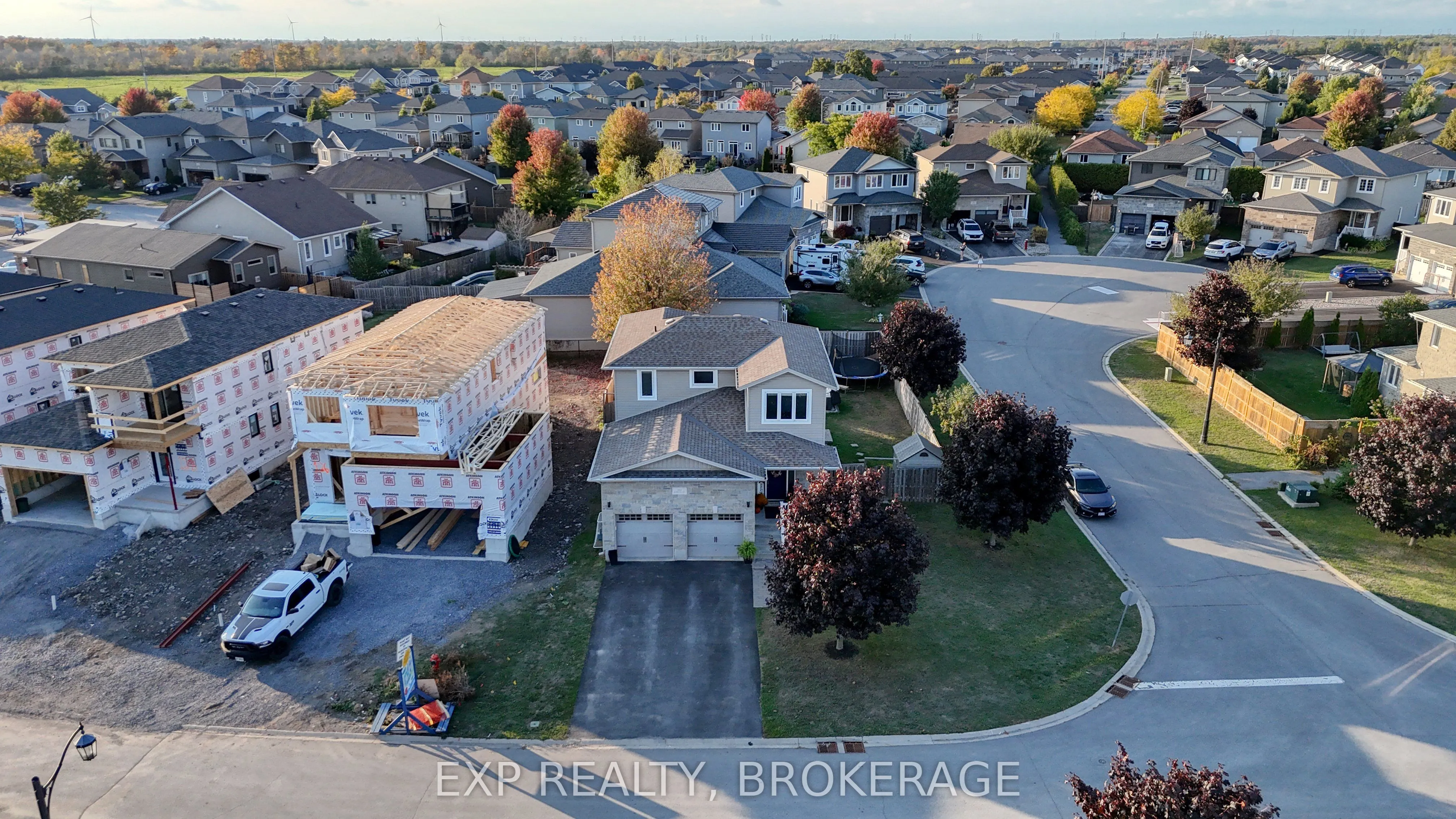 120 McDONOUGH Crescent