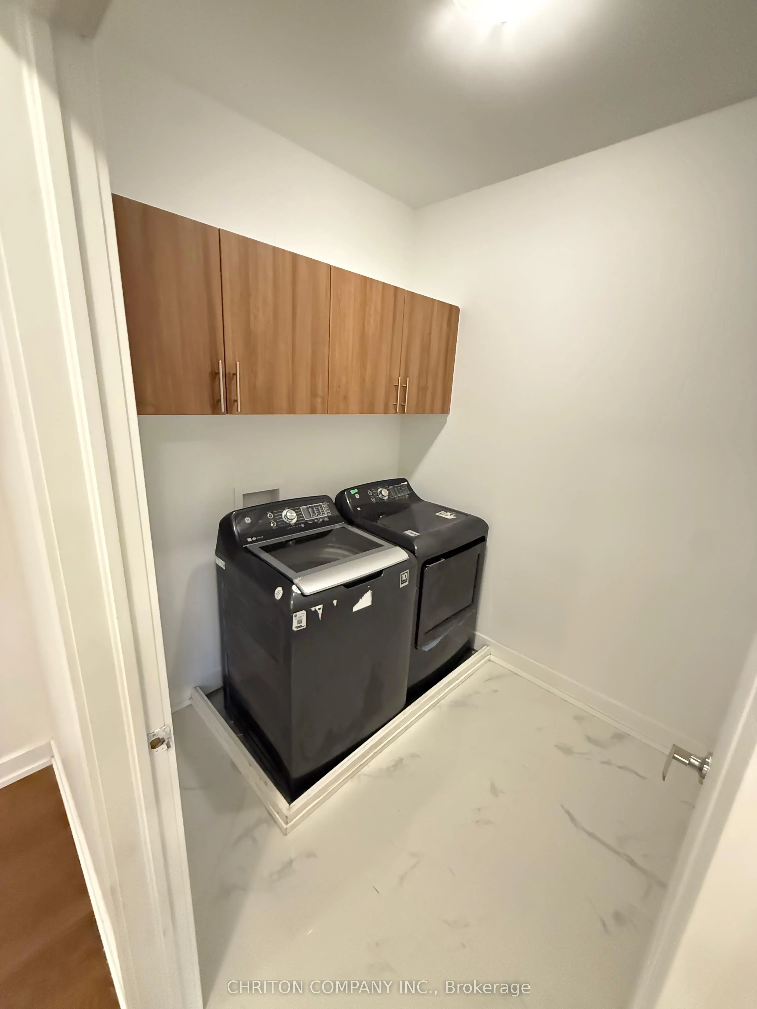941 BECKTON Heights