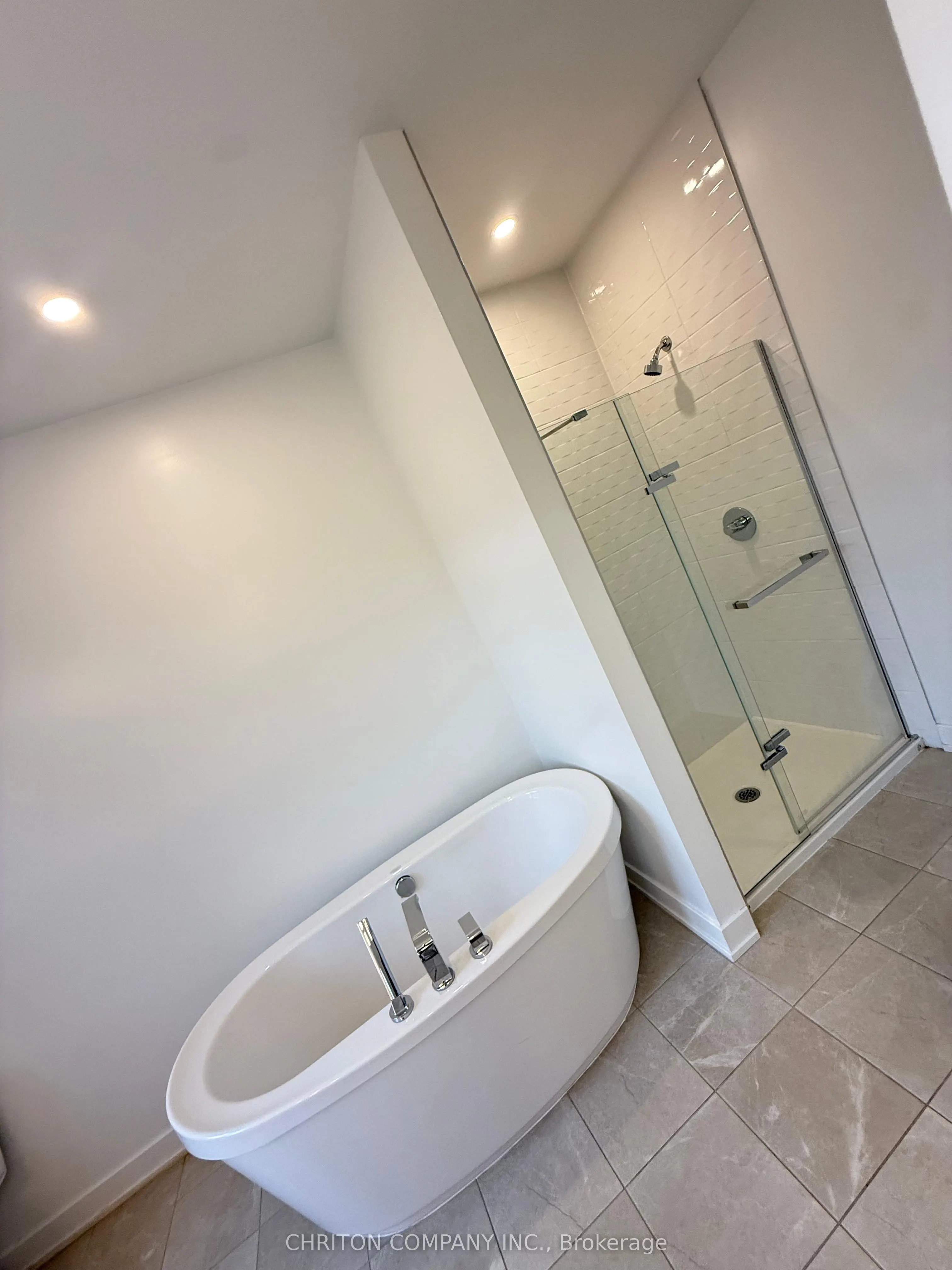 941 BECKTON Heights