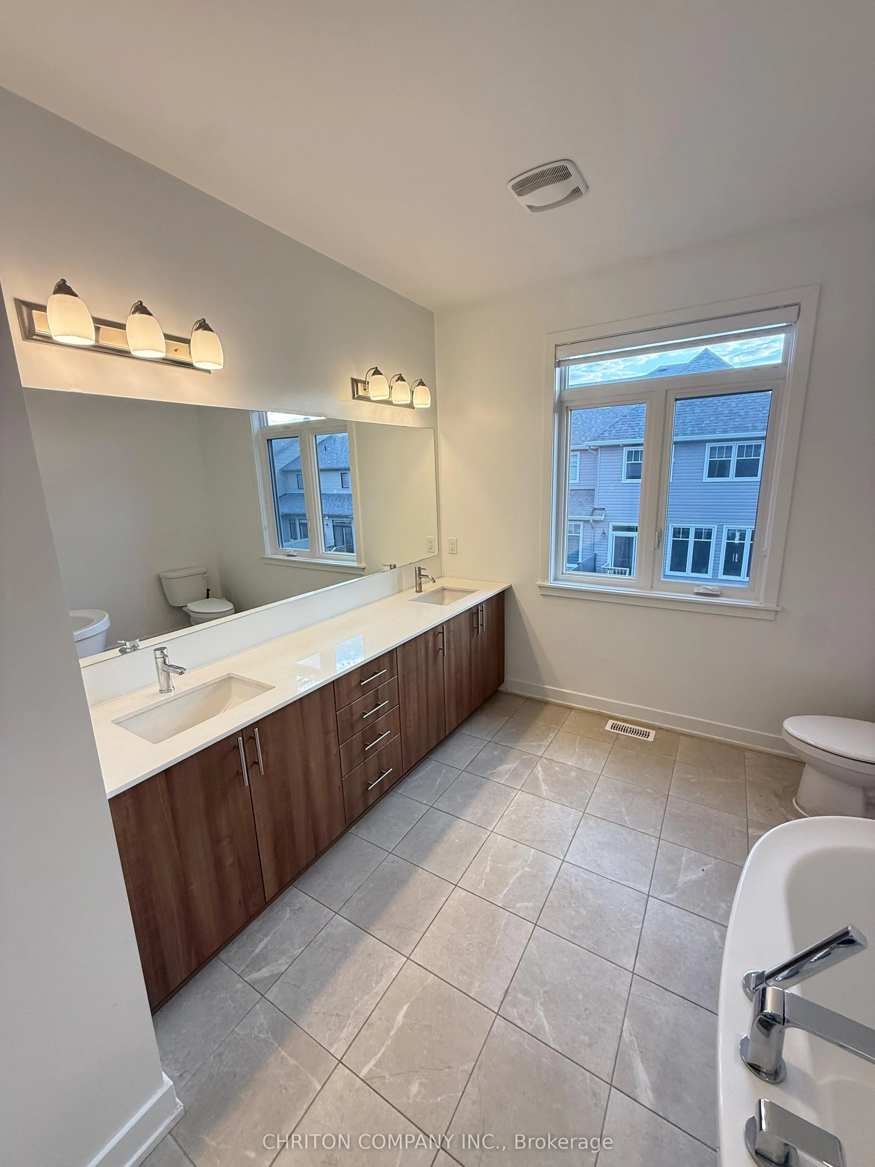 941 BECKTON Heights