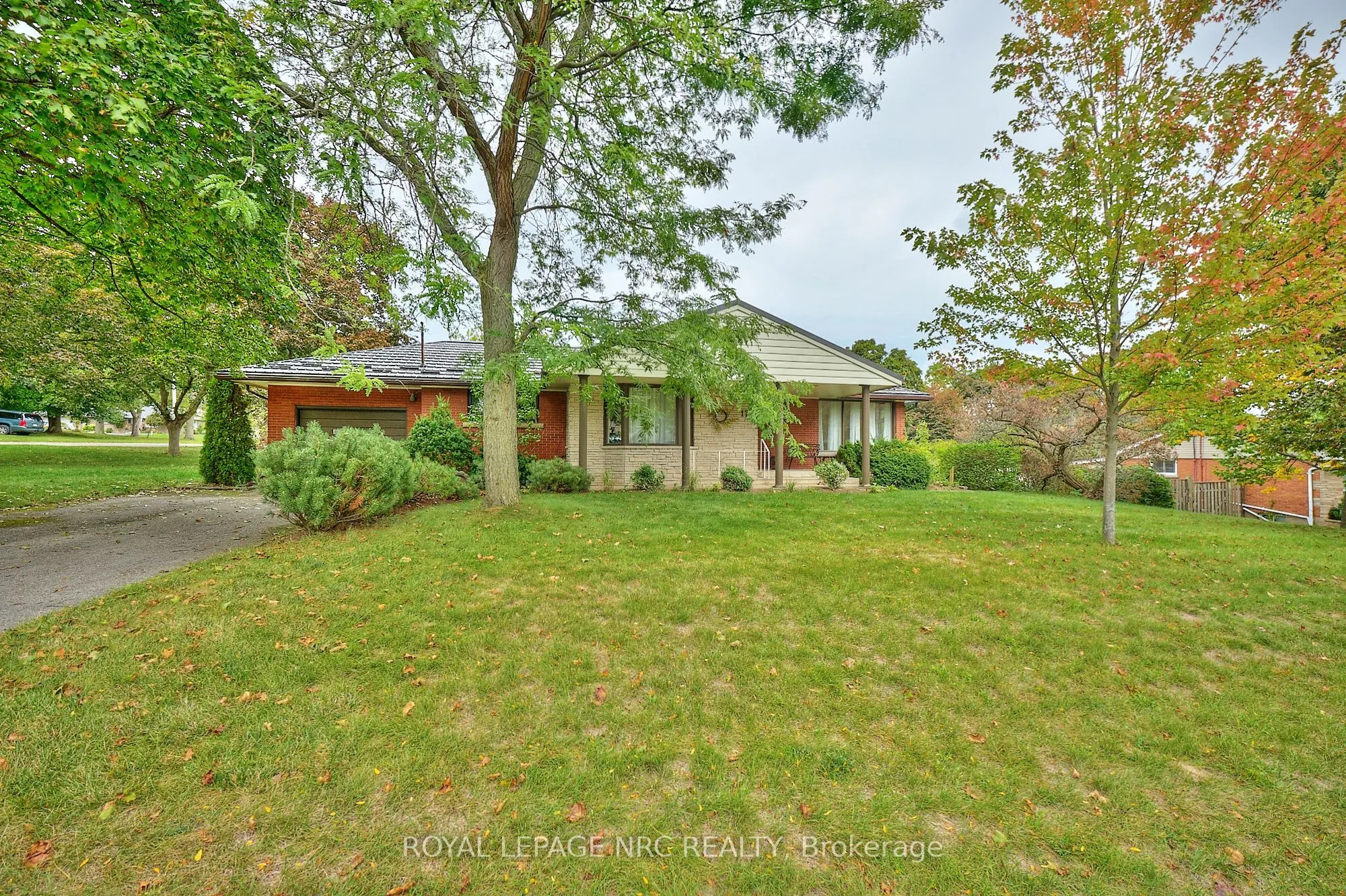 17 Alan Crescent