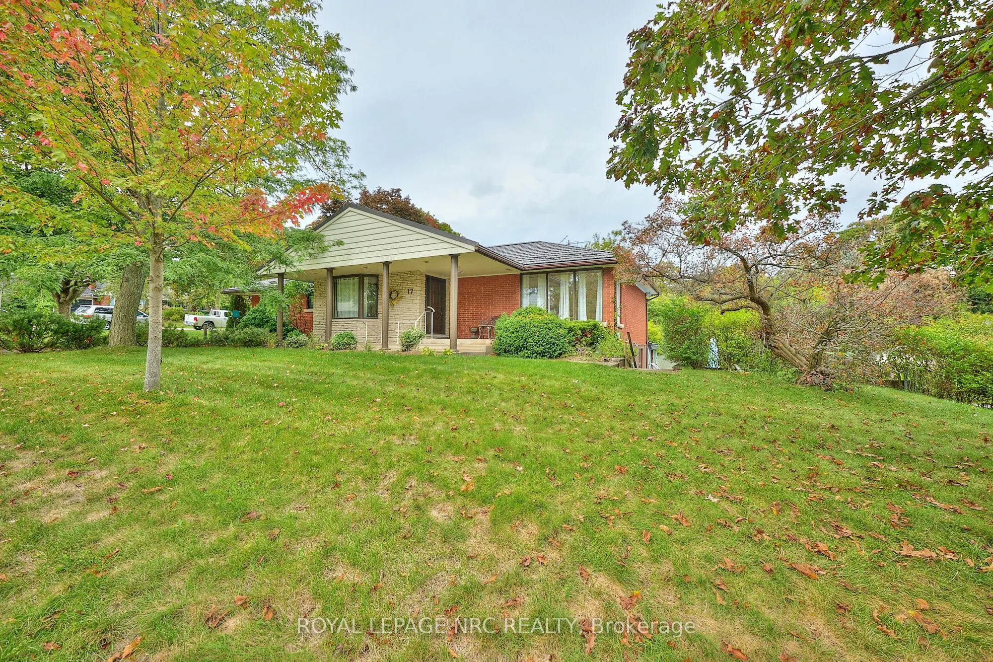 17 Alan Crescent