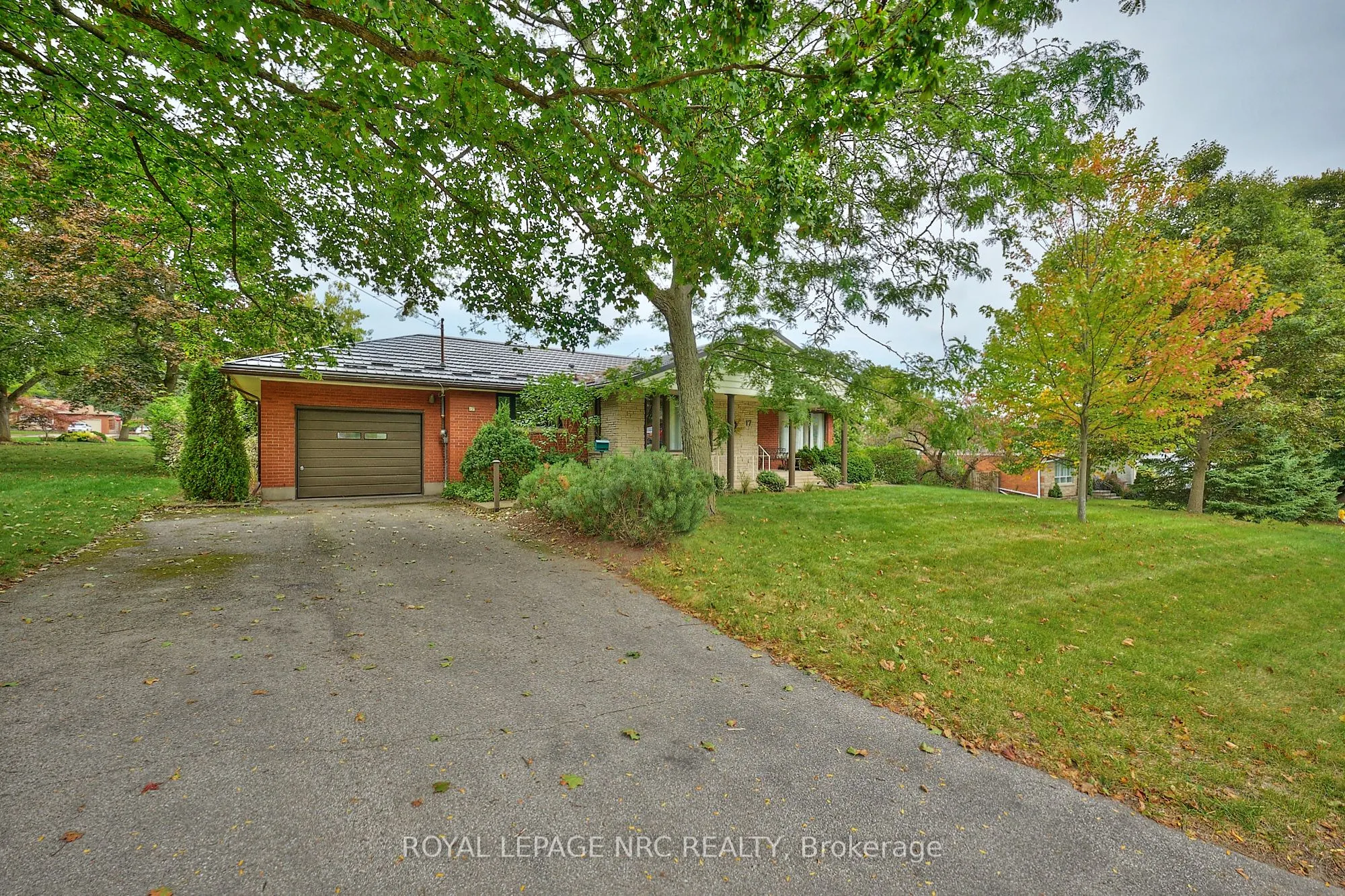 17 Alan Crescent