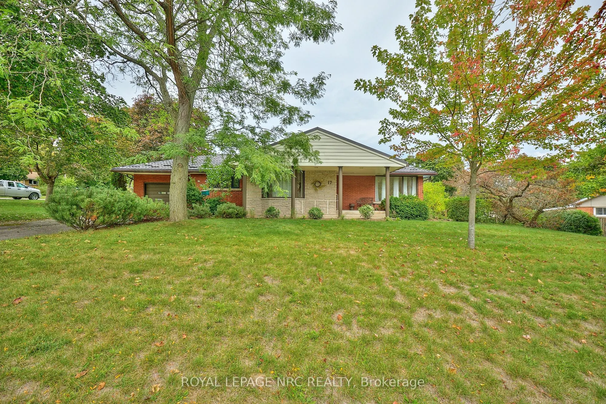 17 Alan Crescent