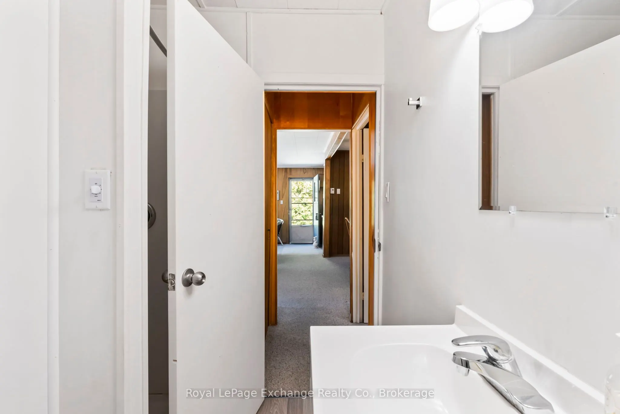 10 Edgemere Avenue