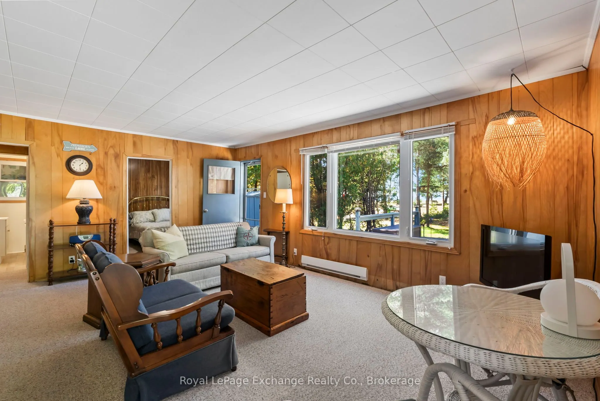 10 Edgemere Avenue