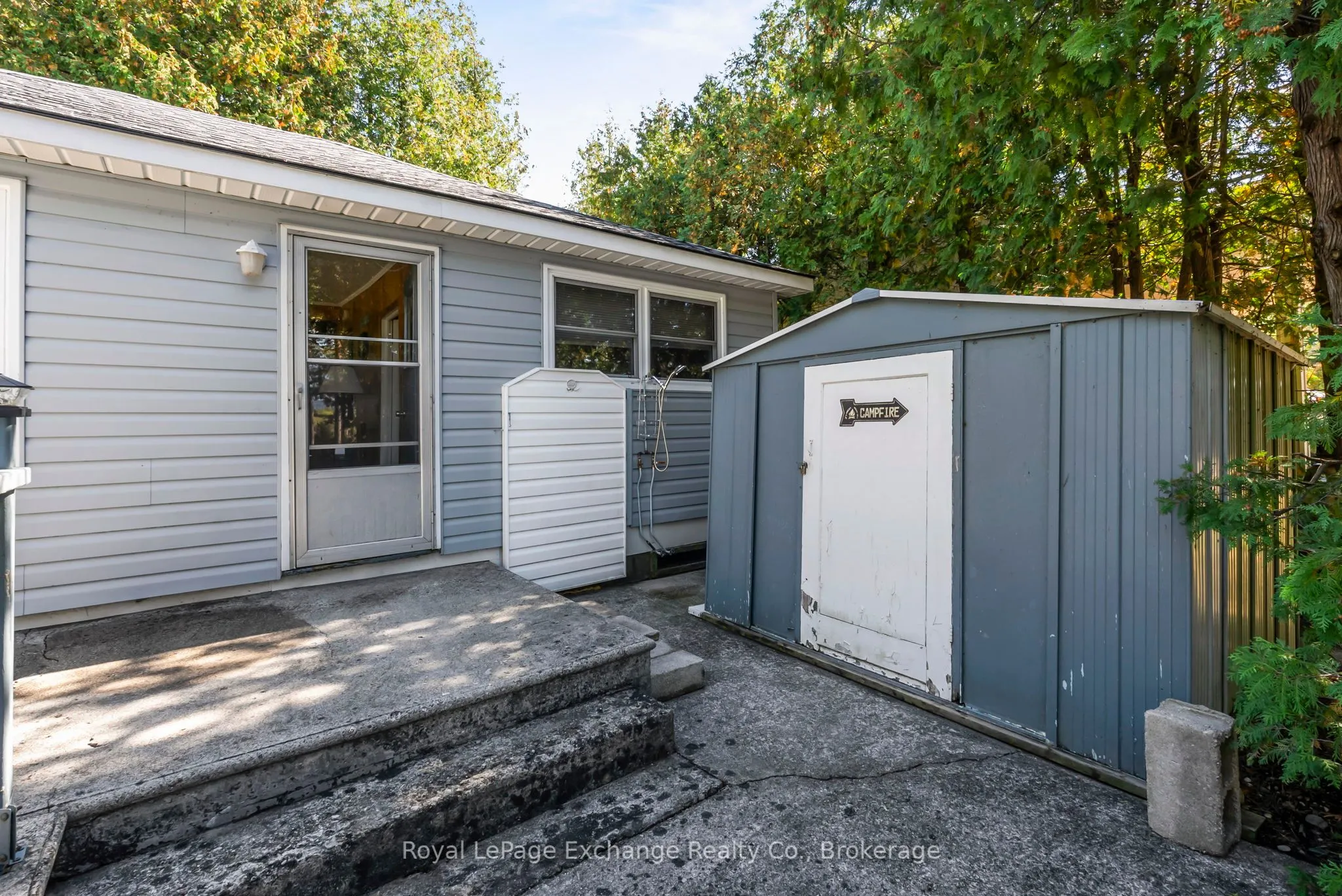 10 Edgemere Avenue
