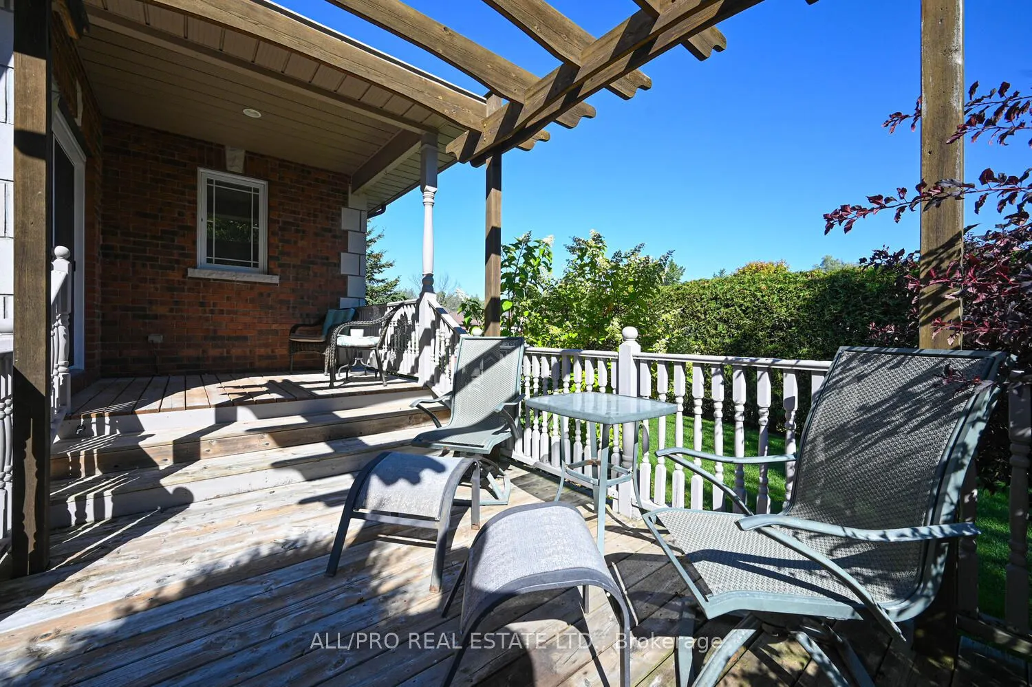 1238 Tintern Drive W