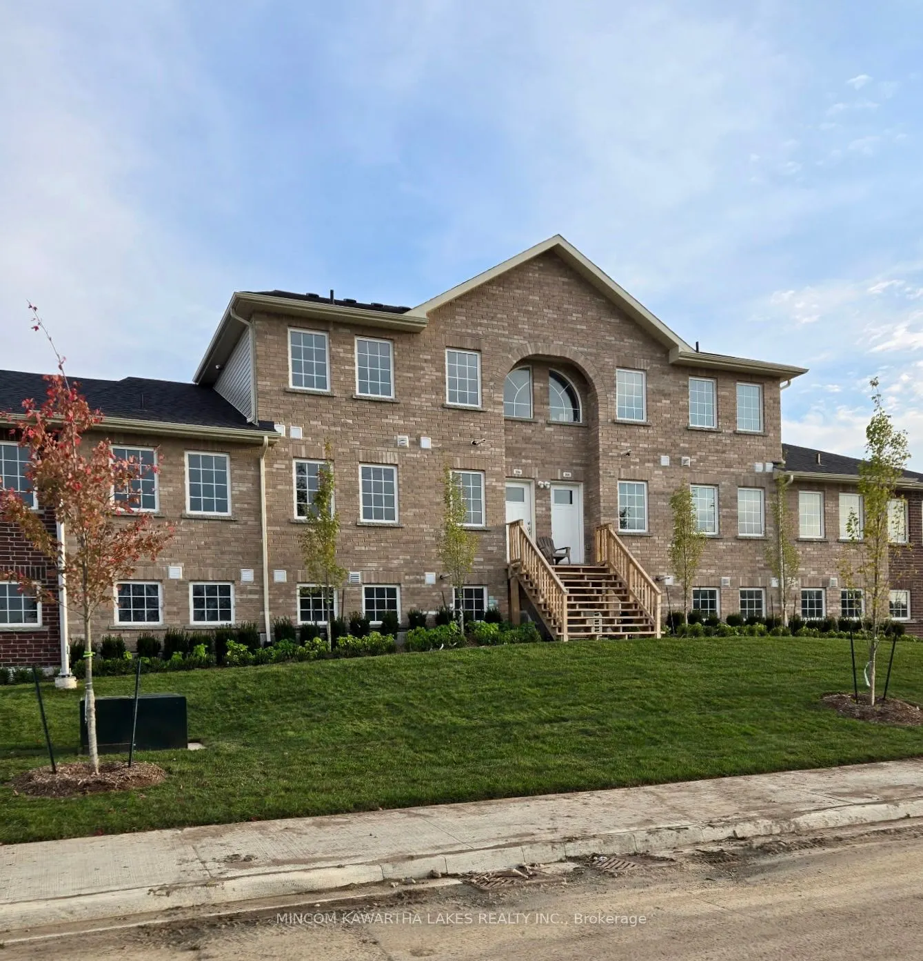 50 Maple Avenue, #101