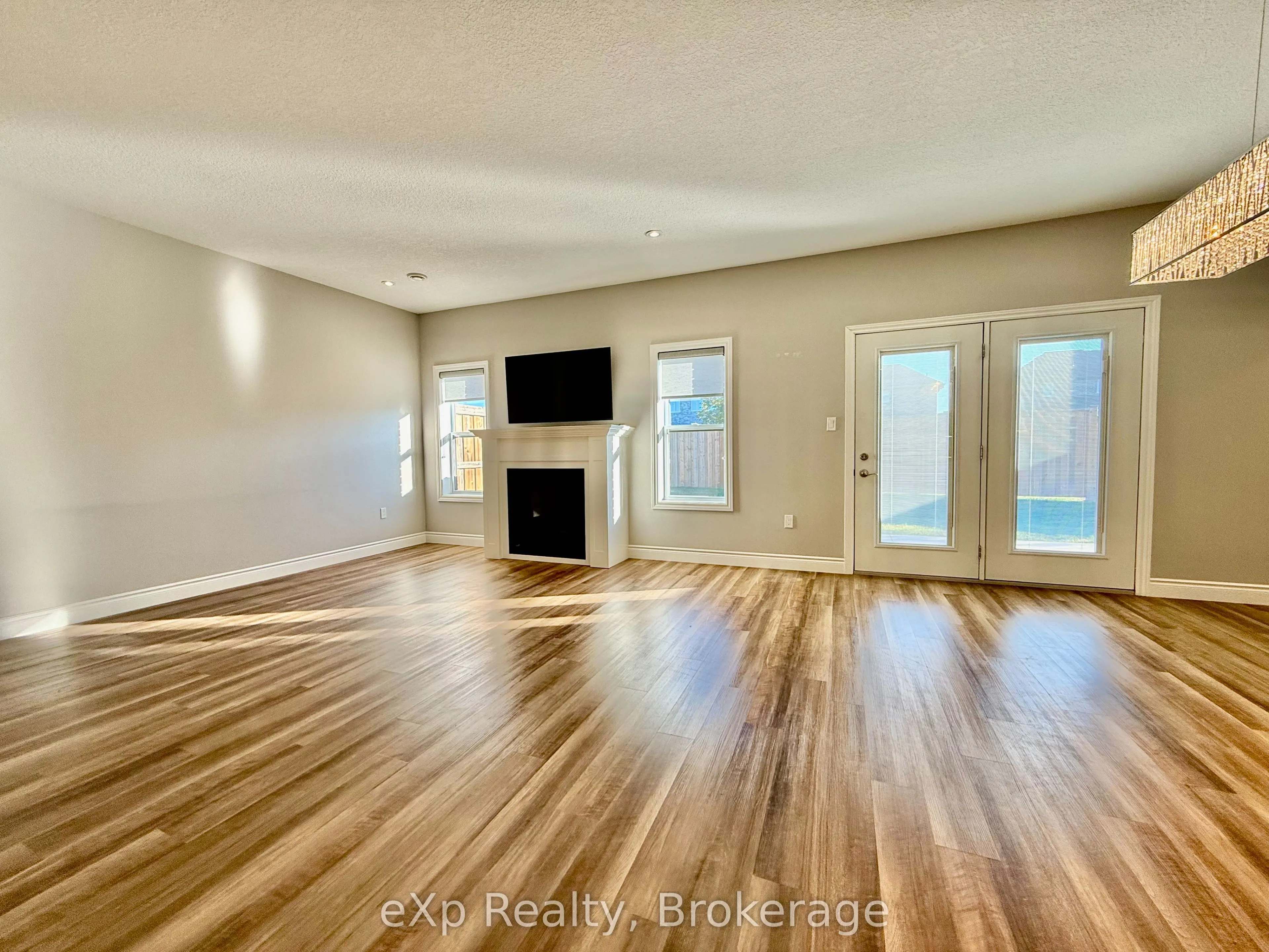 4 - 1050 Waterloo Street, #4