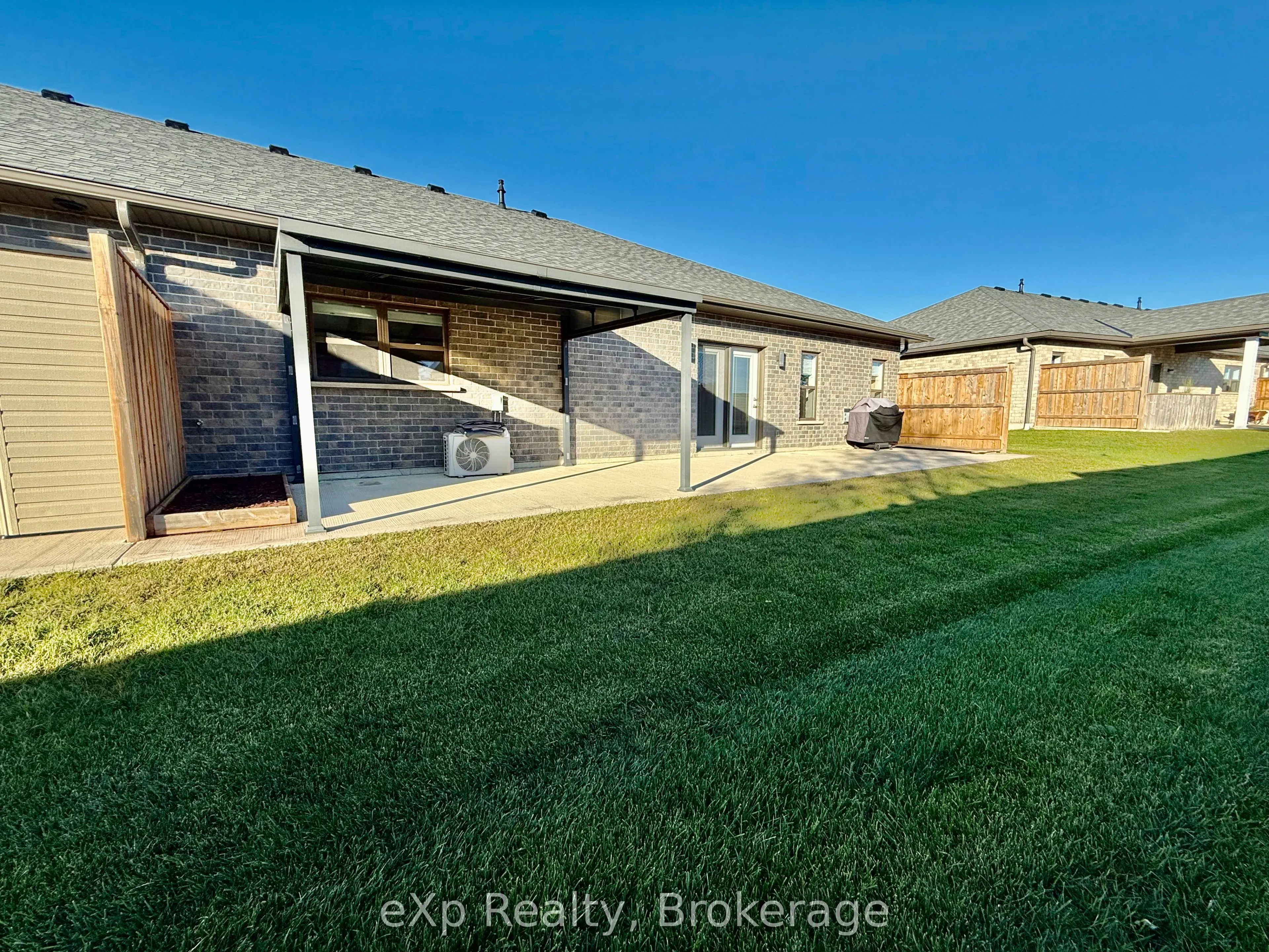 4 - 1050 Waterloo Street, #4