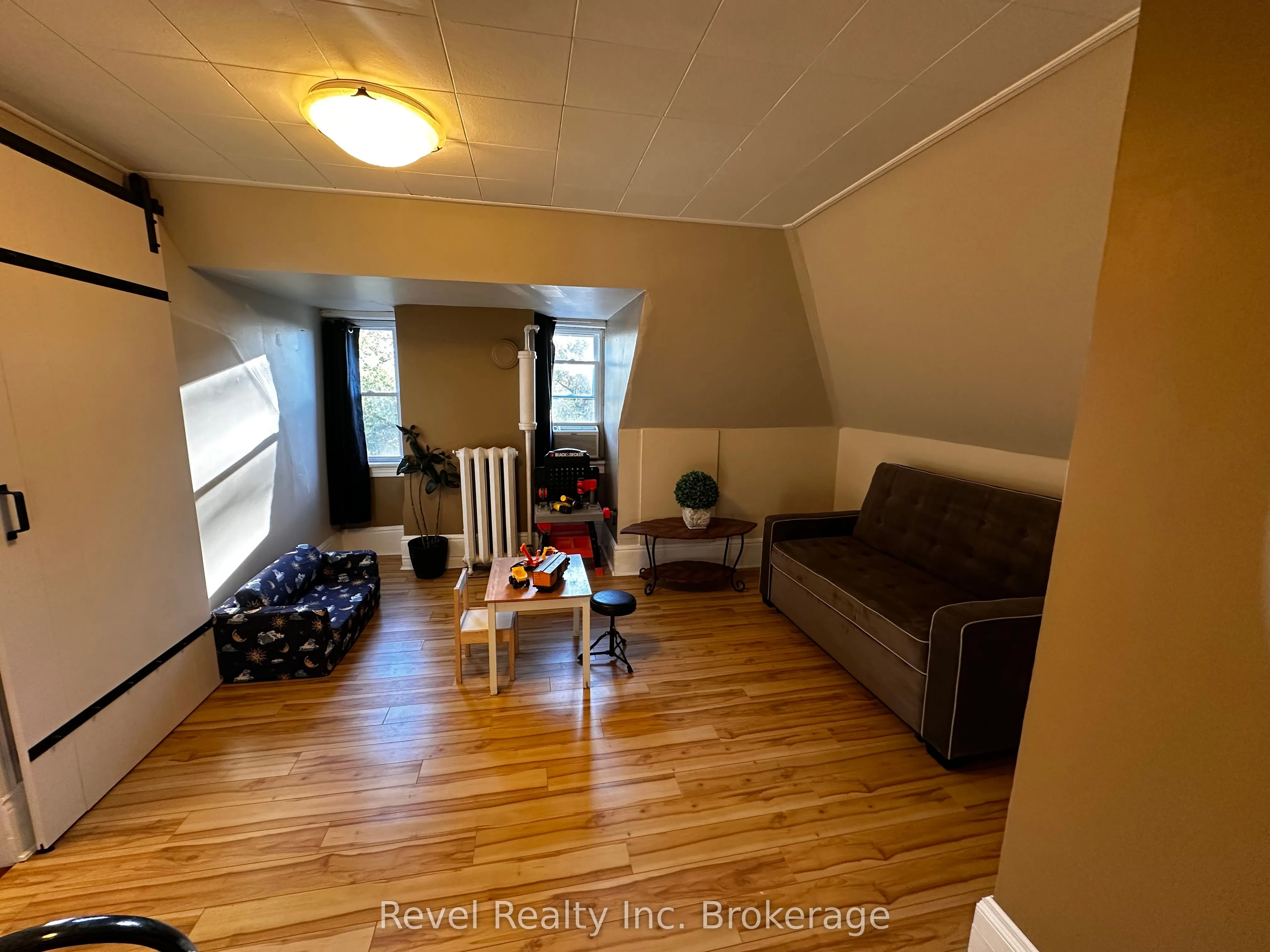 551 First Avenue E