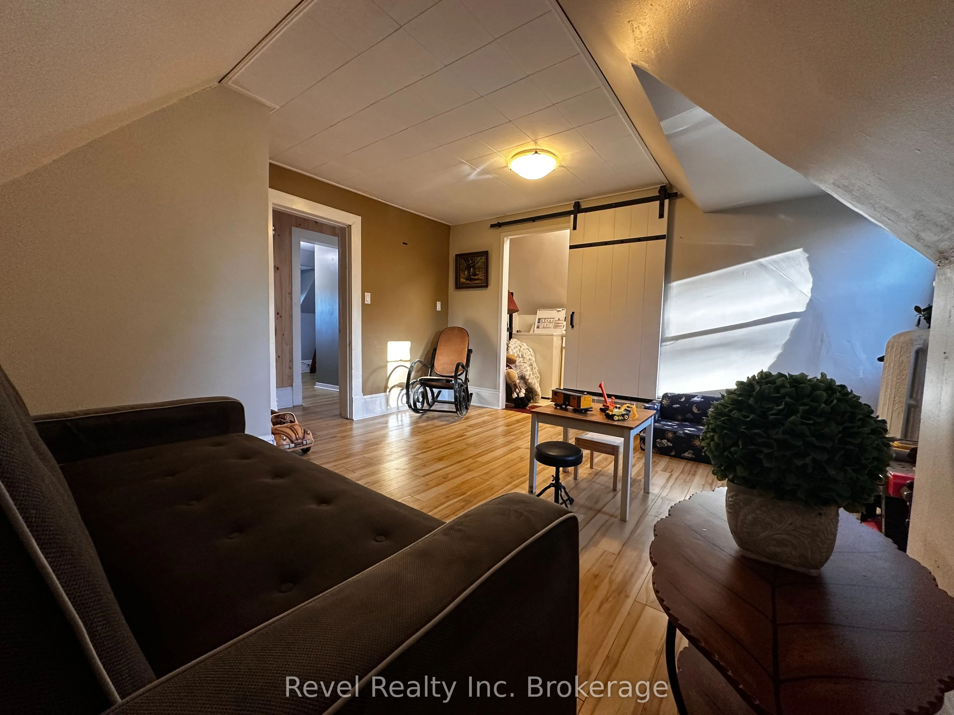 551 First Avenue E