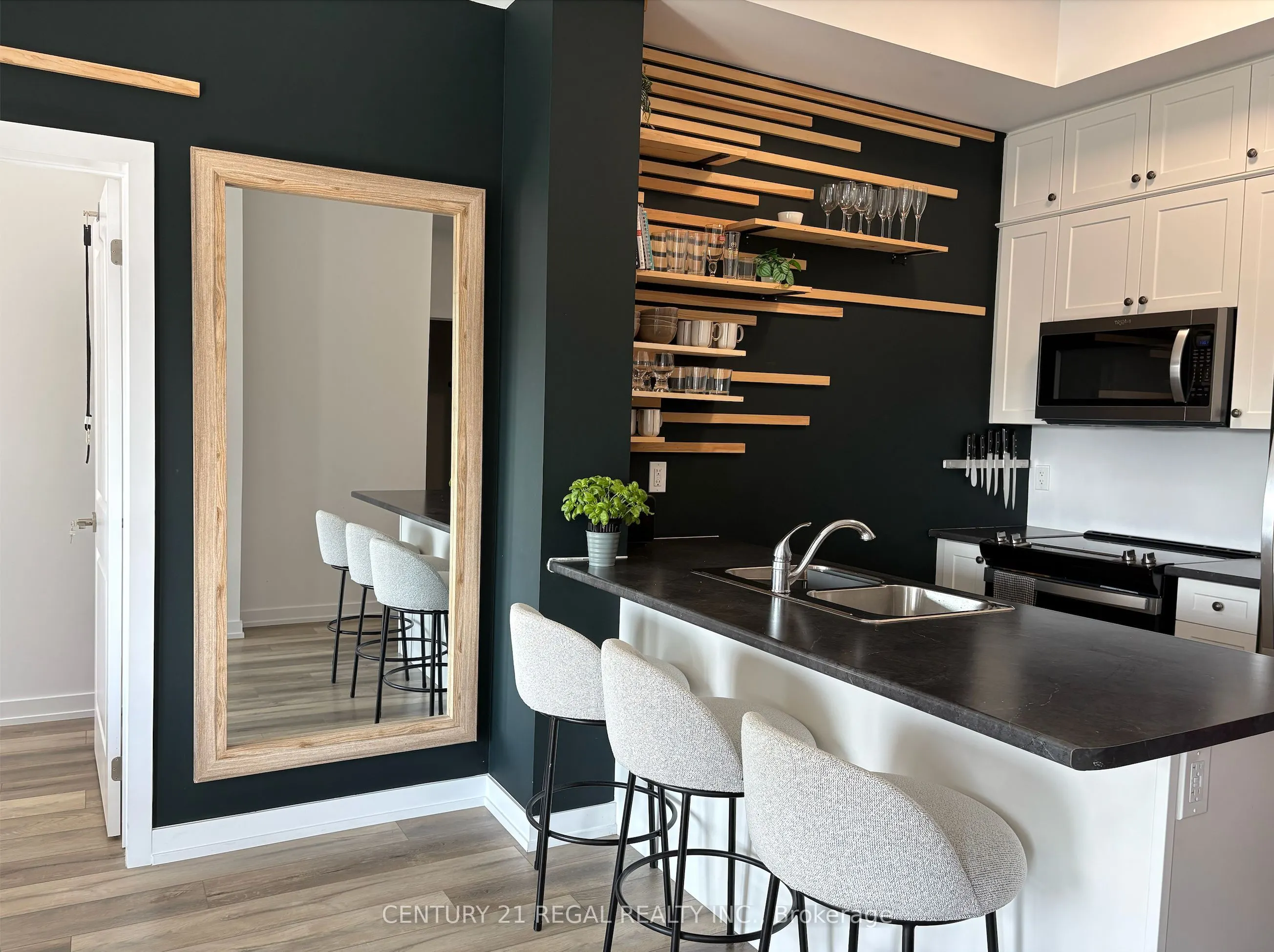 5055 Greenlane Road, #633