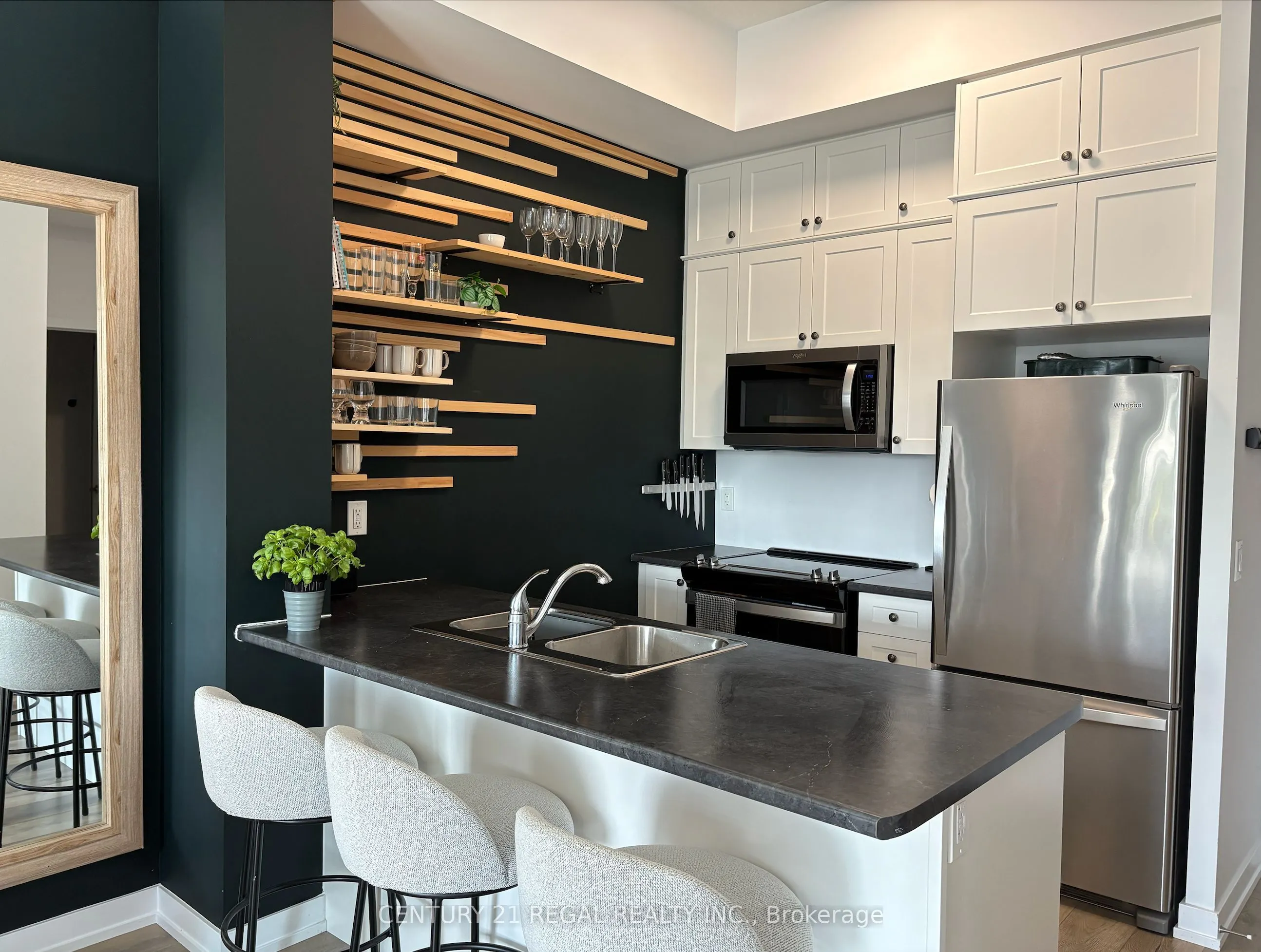 5055 Greenlane Road, #633