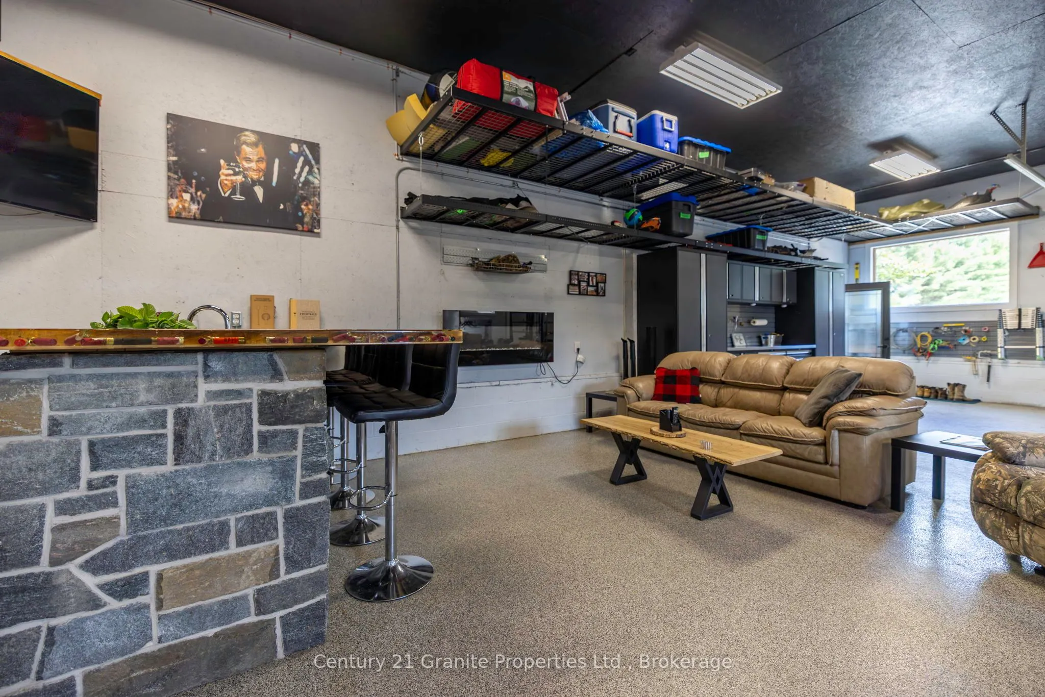 8 Bartlett Drive