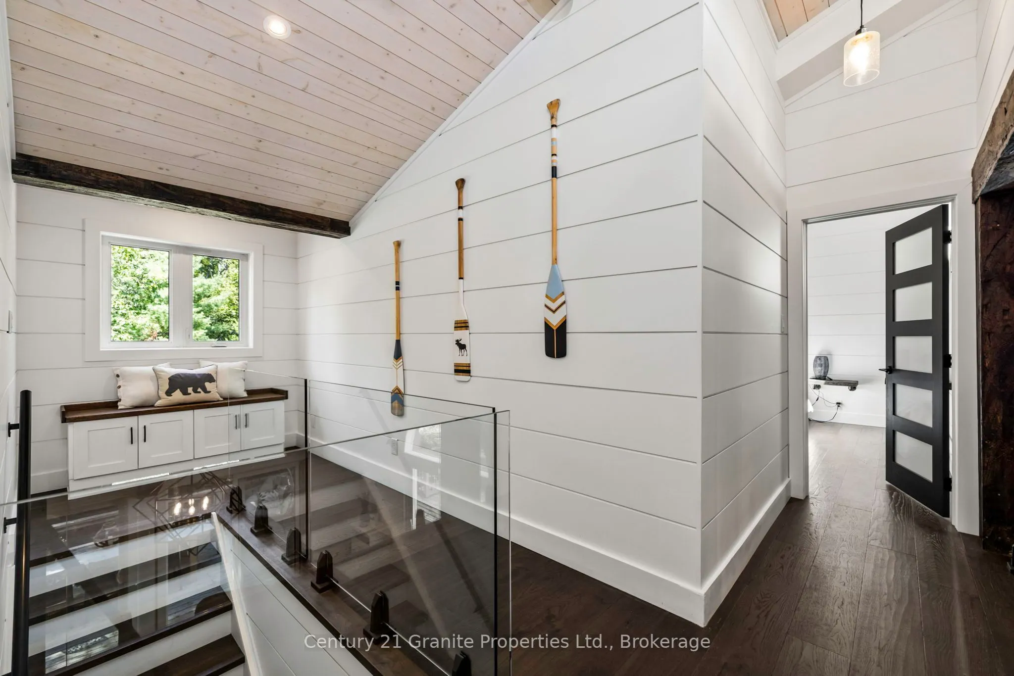 8 Bartlett Drive