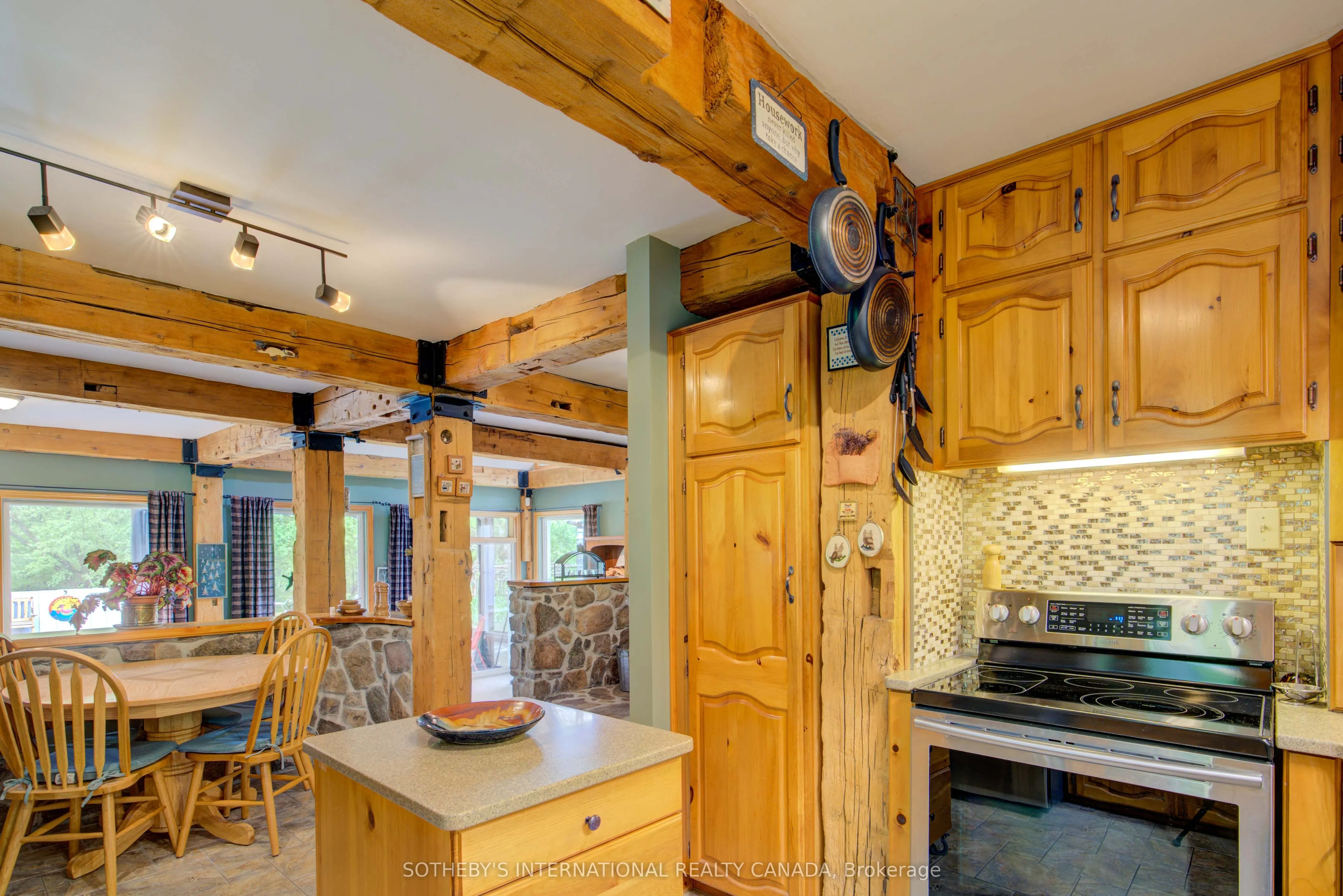 1824 County Rd 46