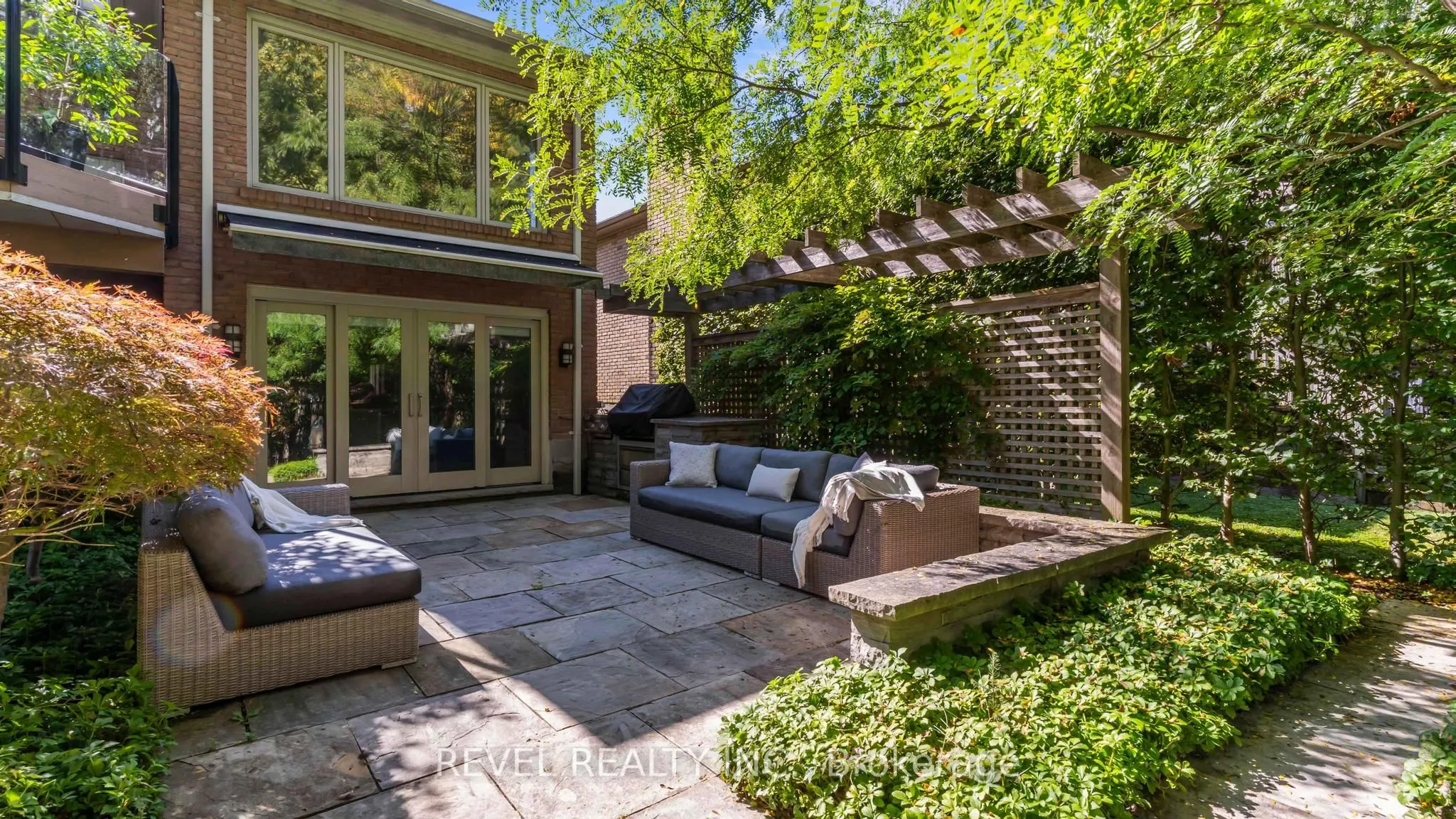 76 Tallwood Circle