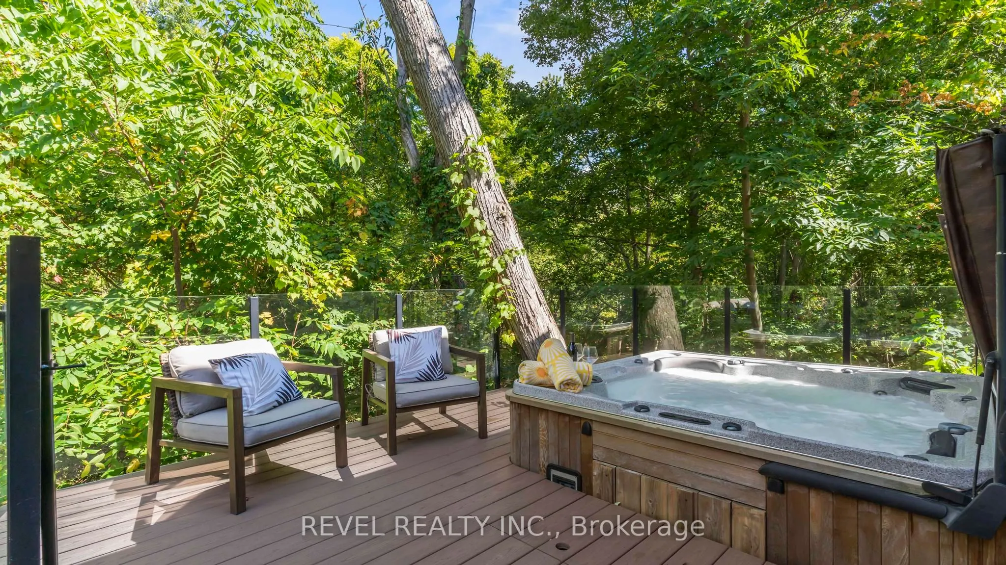 76 Tallwood Circle