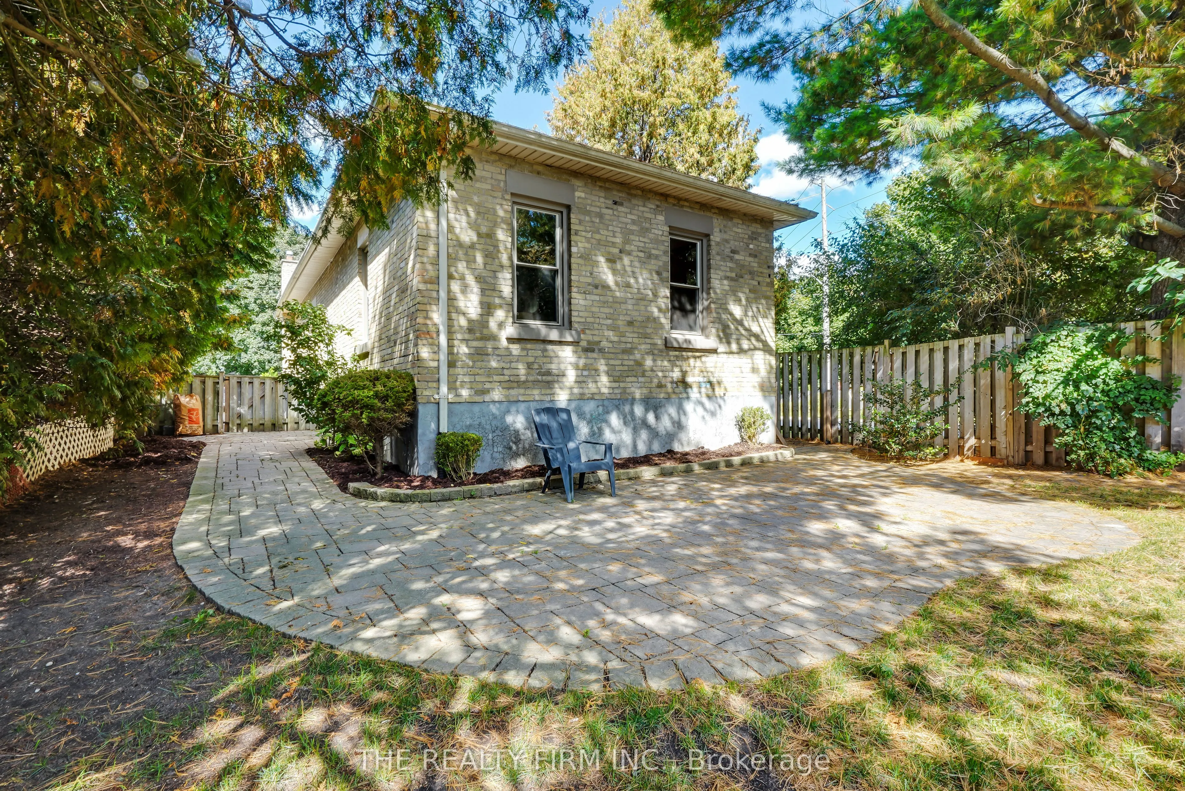 230 EDINBURGH Street