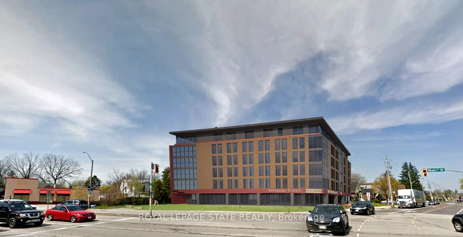 906 Main Street W