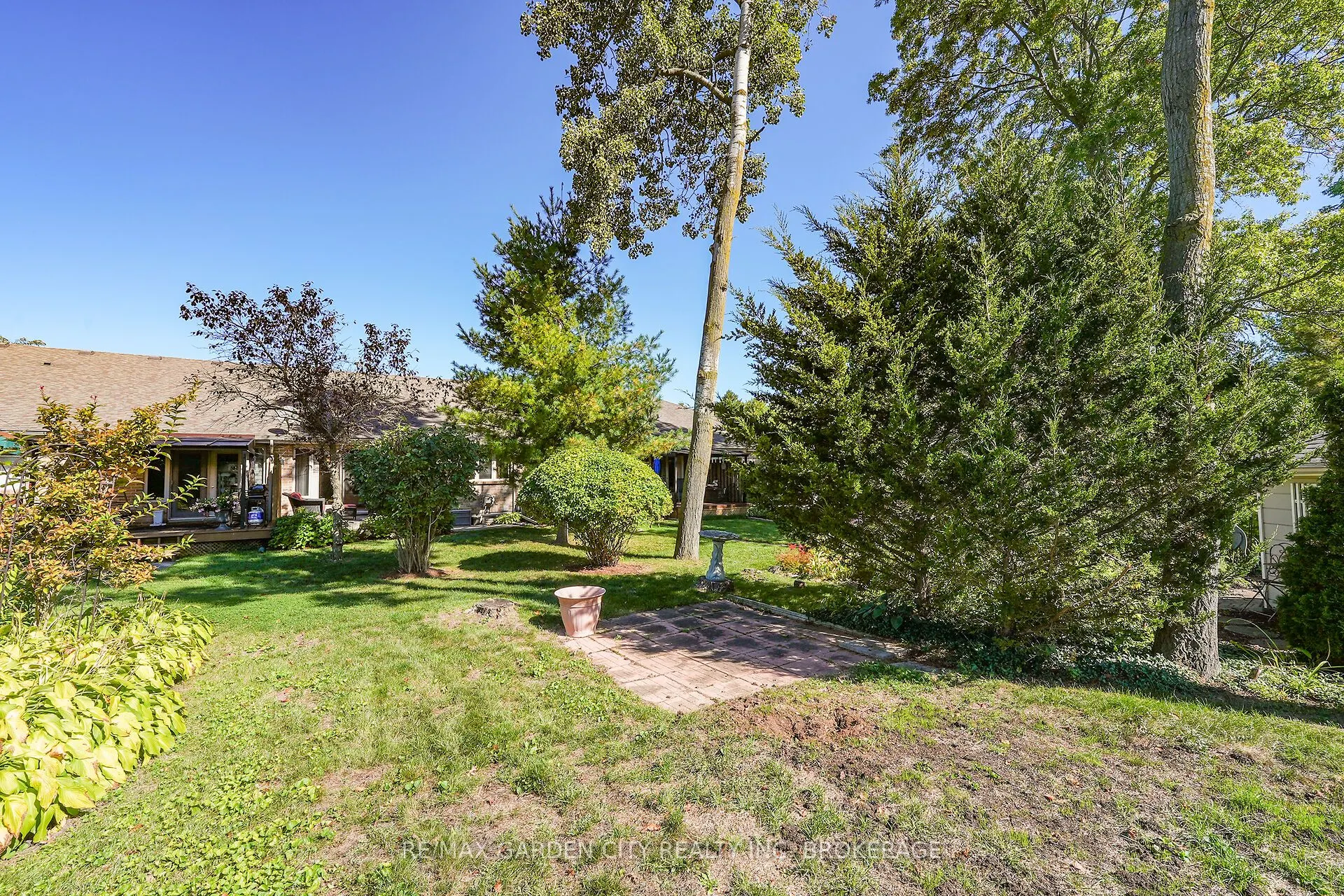 176 Beckett Crescent