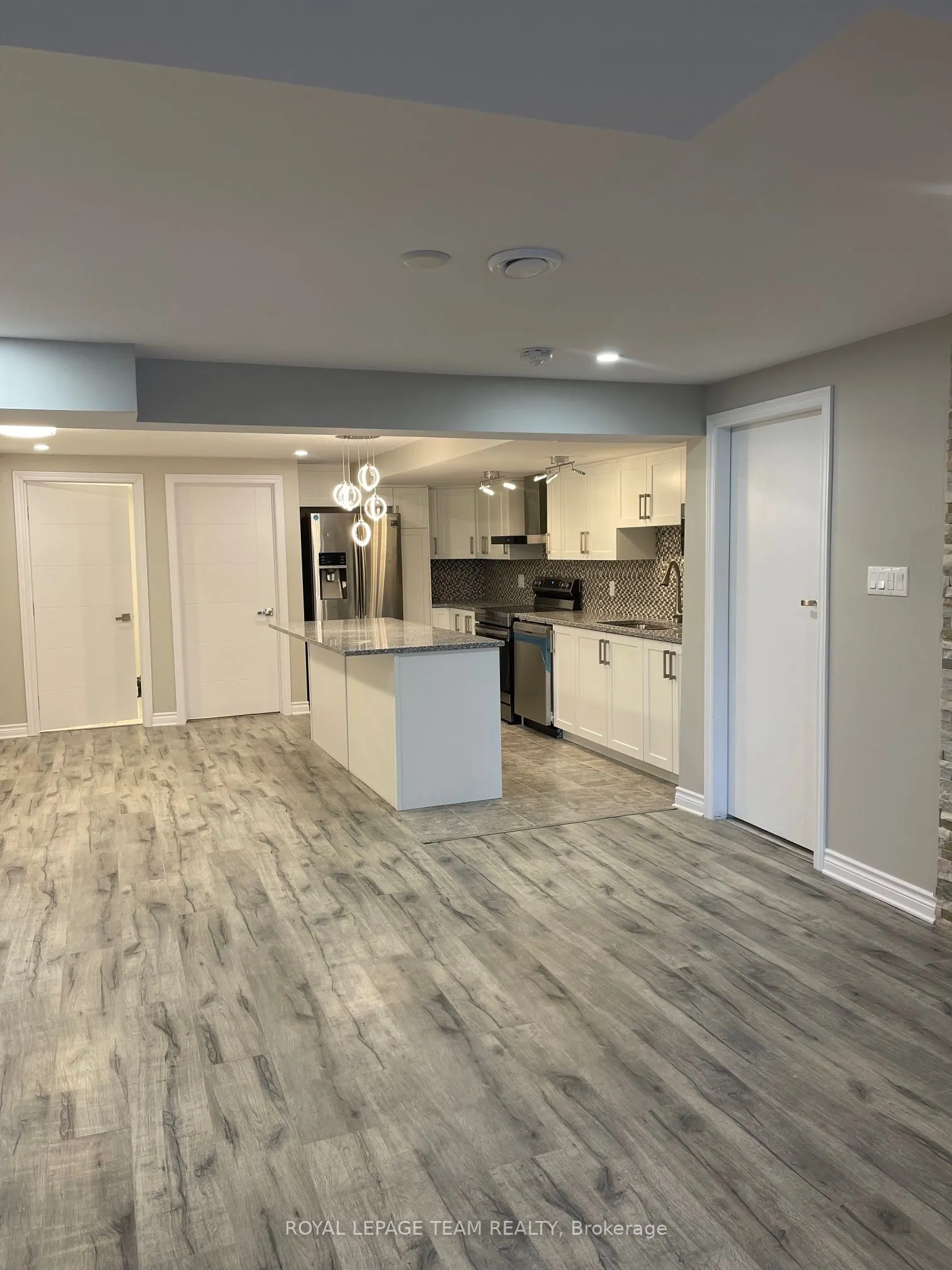 631 EAGLE CREST Heights